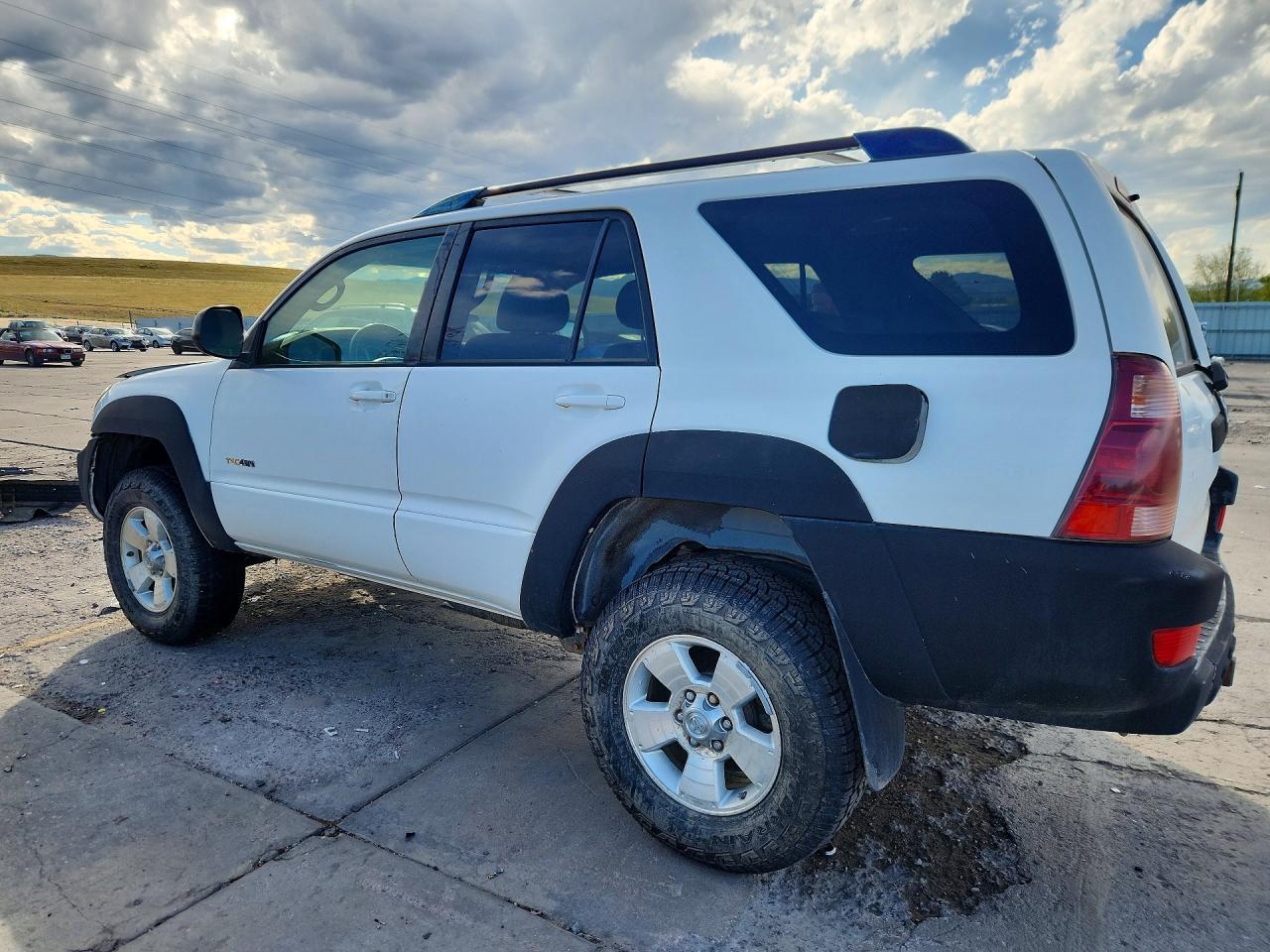 2004 Toyota 4runner Sr5 White vin: JTEBU14R448015812