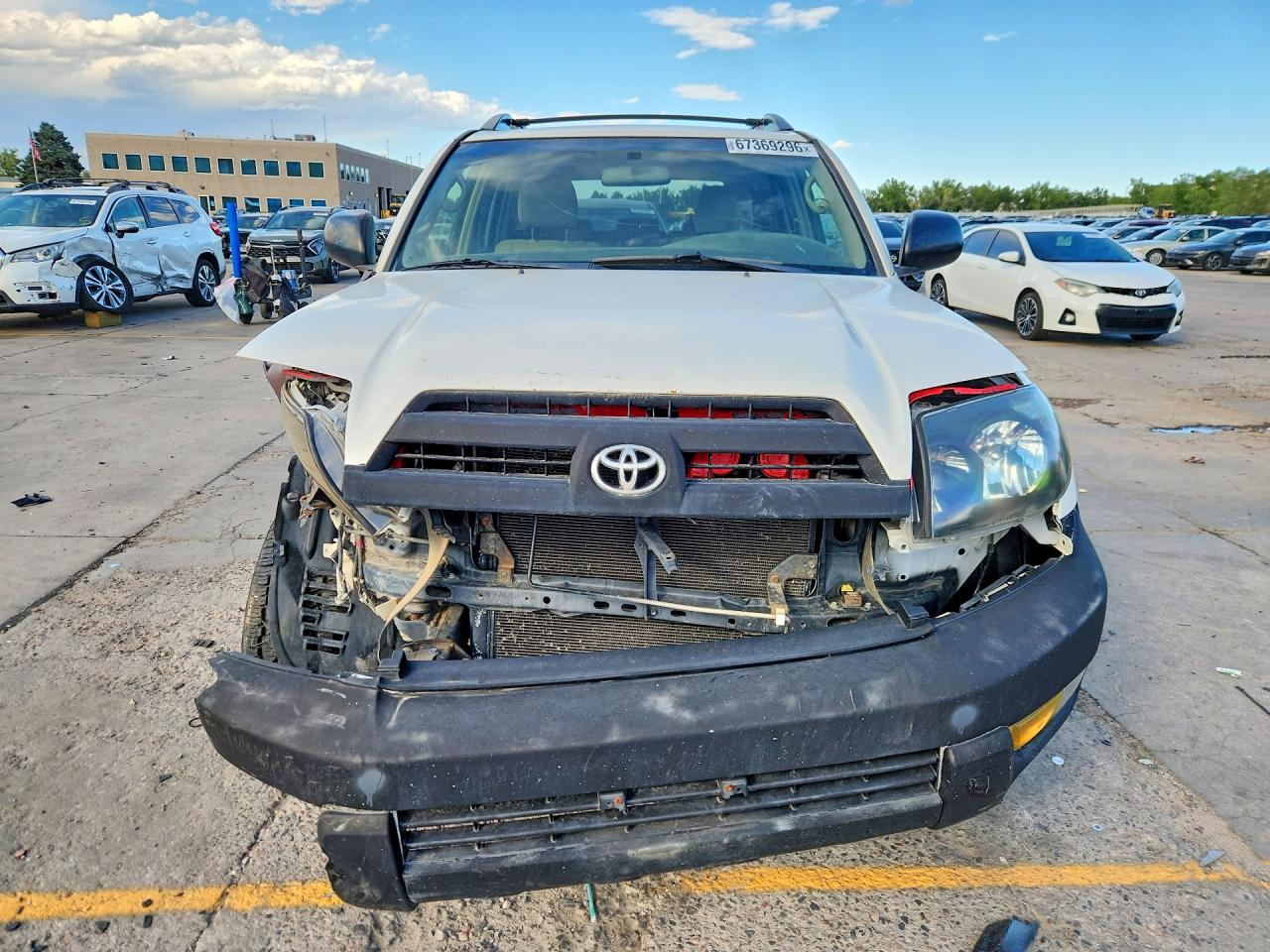 2004 Toyota 4runner Sr5 White vin: JTEBU14R448015812