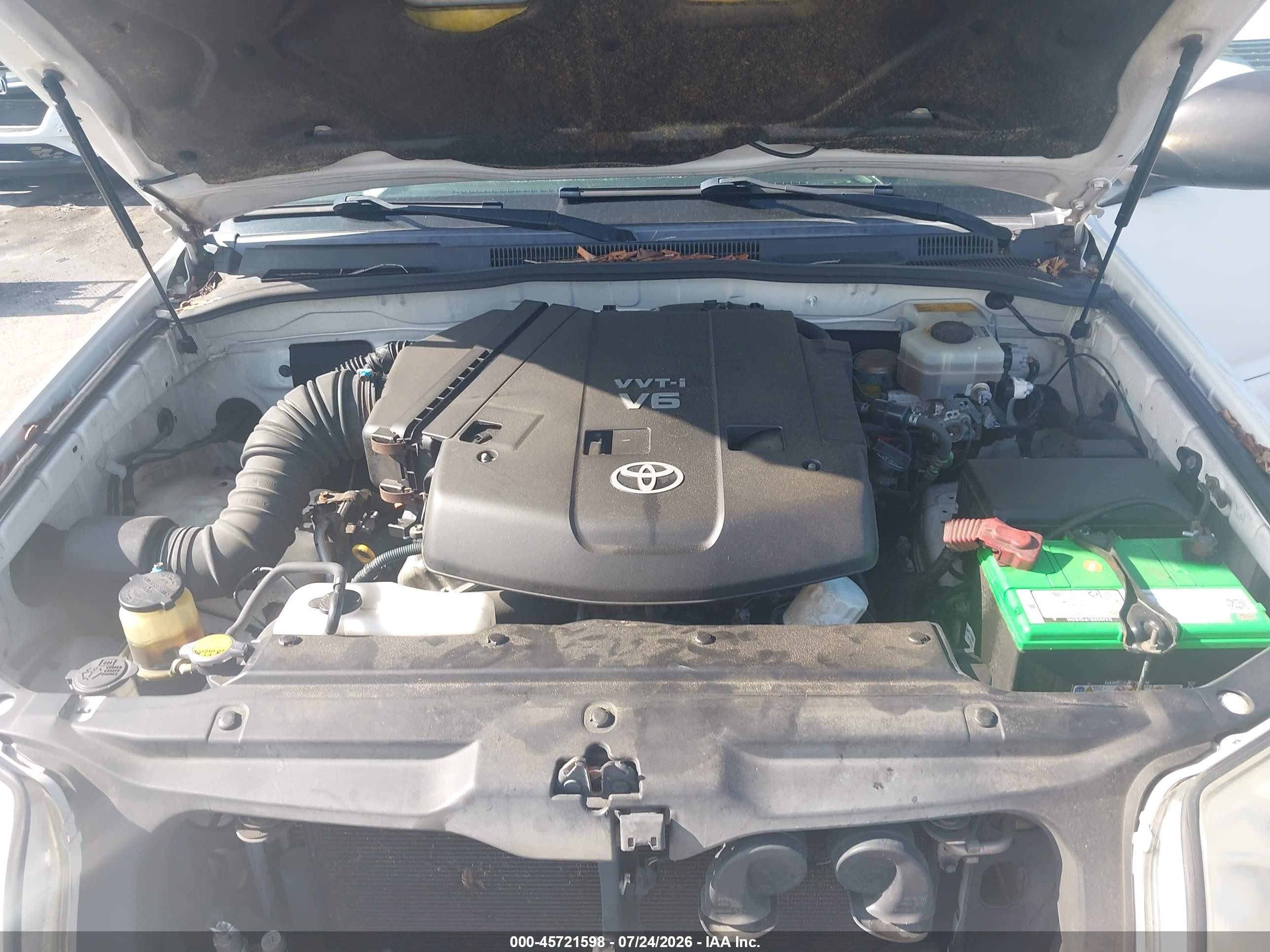 2004 Toyota 4runner Sr5 V6 Белый vin: JTEBU14R448026499