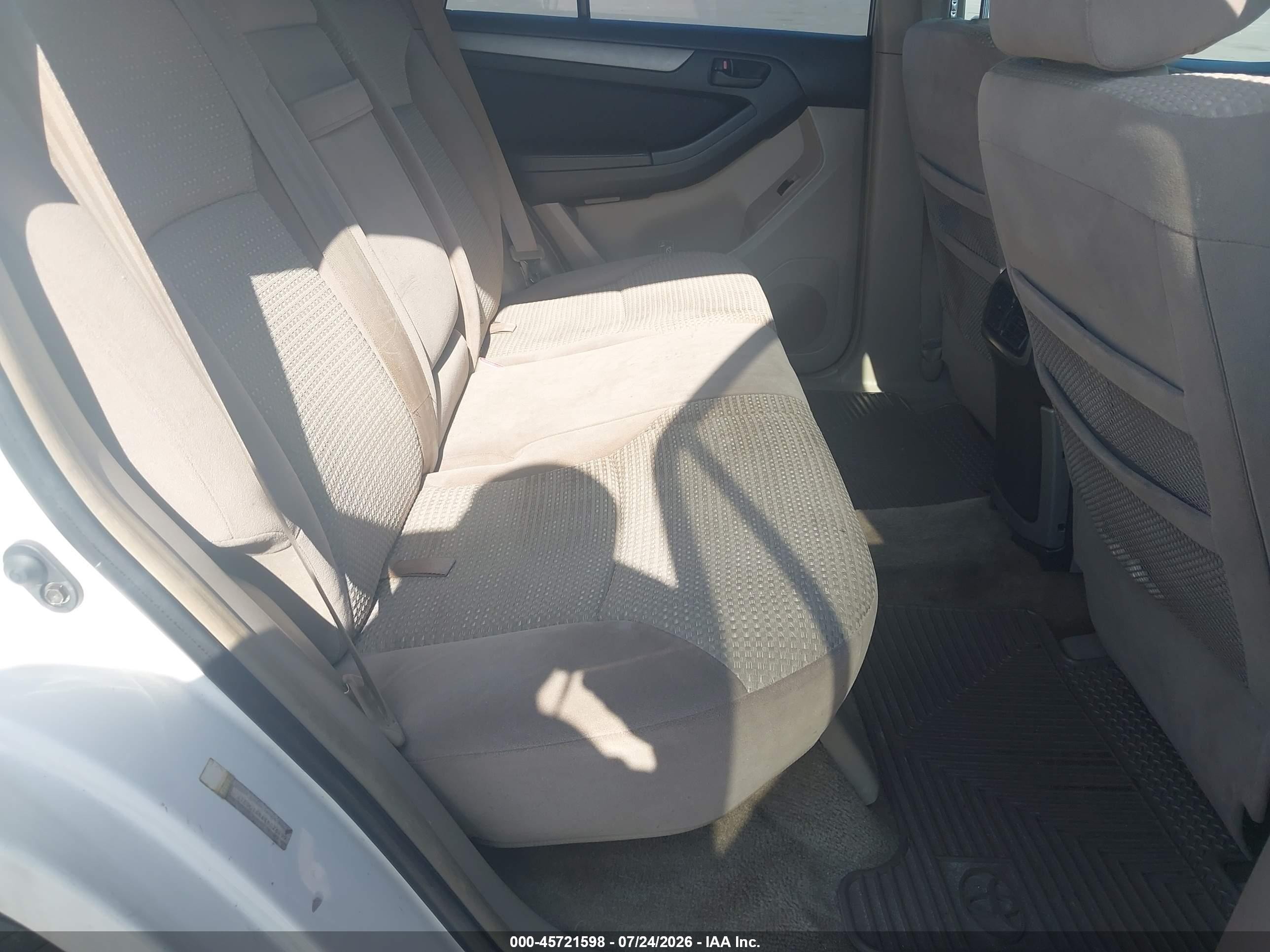 2004 Toyota 4runner Sr5 V6 Белый vin: JTEBU14R448026499