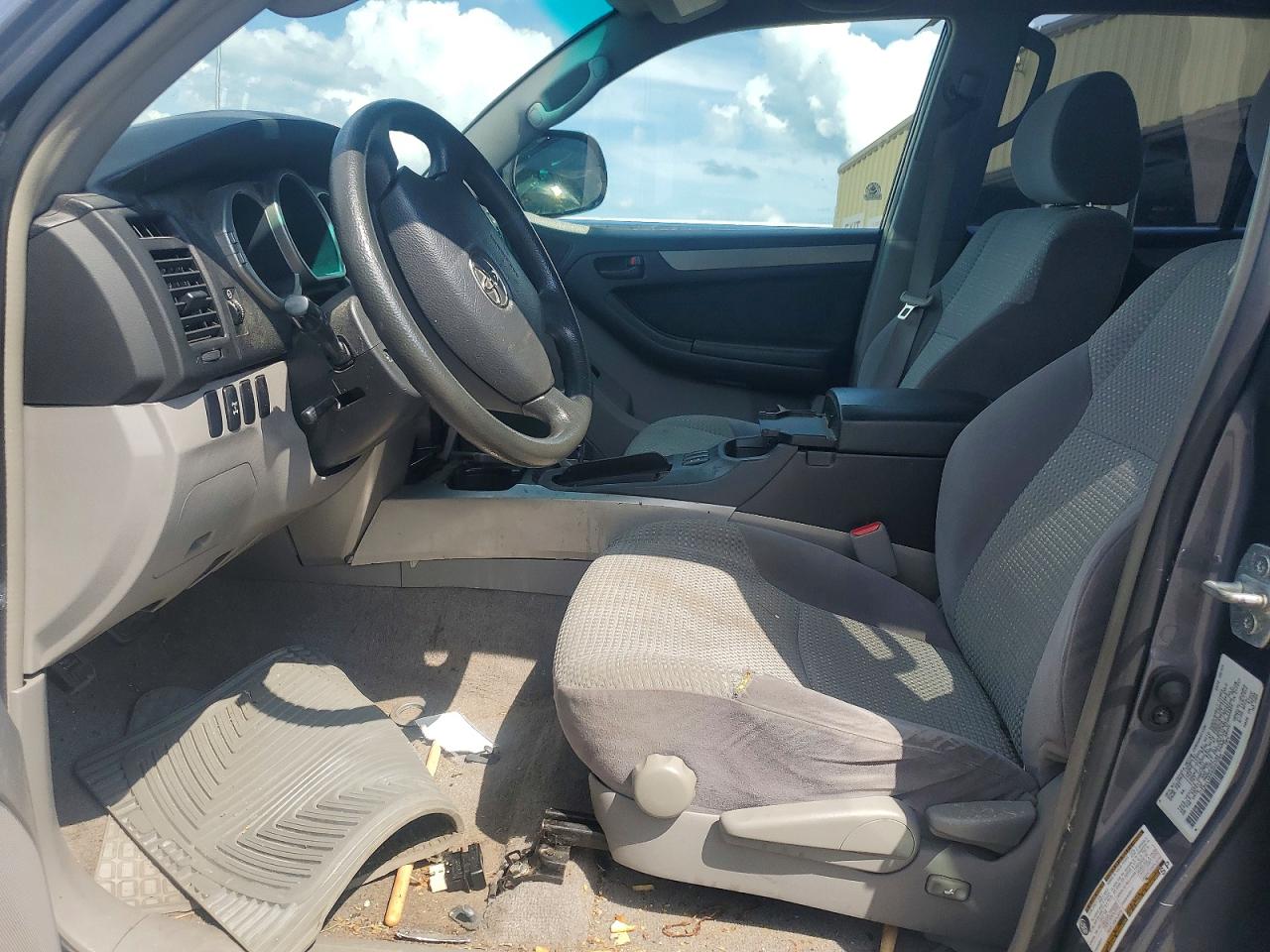 2005 Toyota 4runner Sr5 Gray vin: JTEBU14R450057249