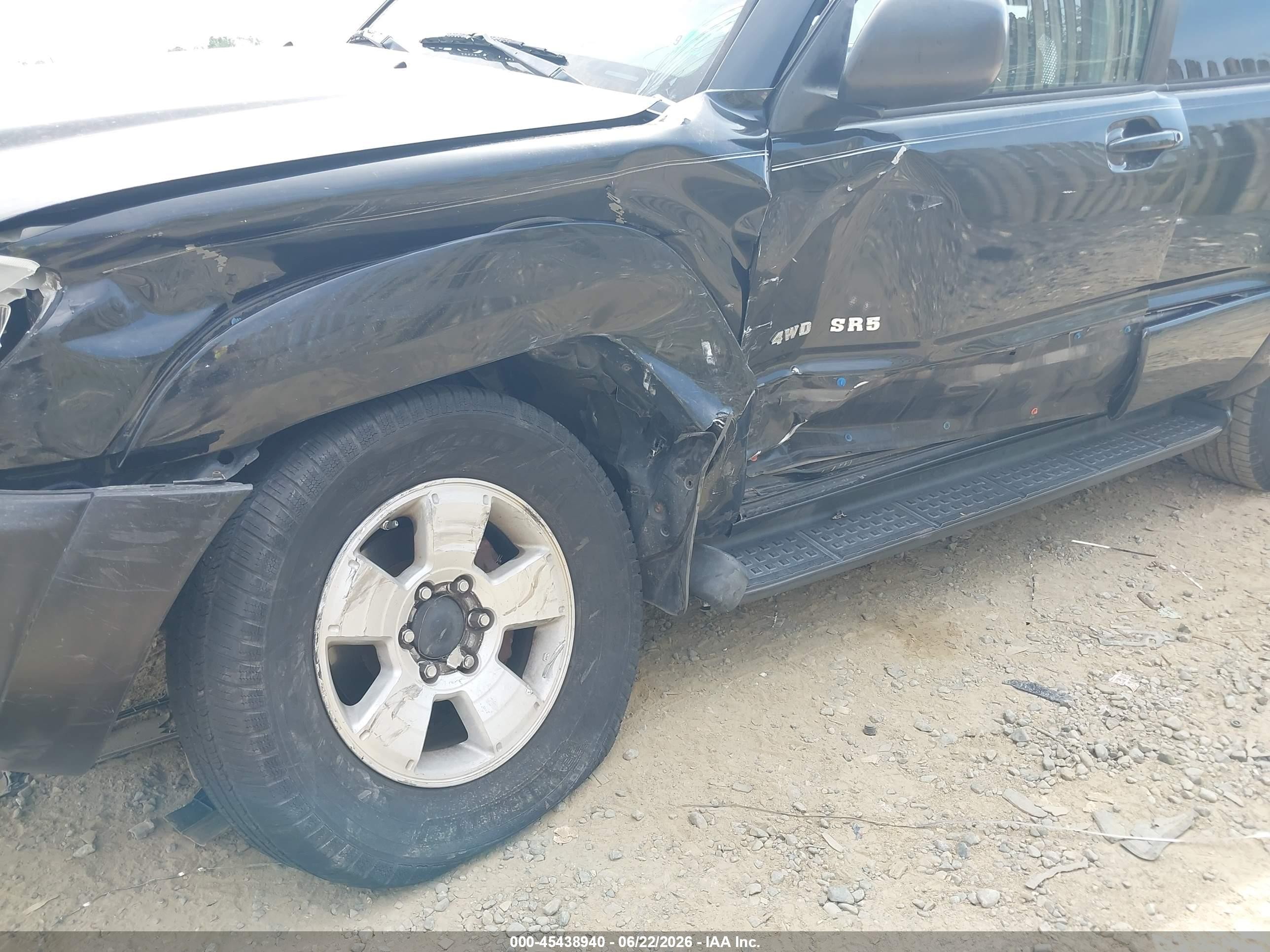 2005 Toyota 4runner Sr5 V6 Black vin: JTEBU14R450063469