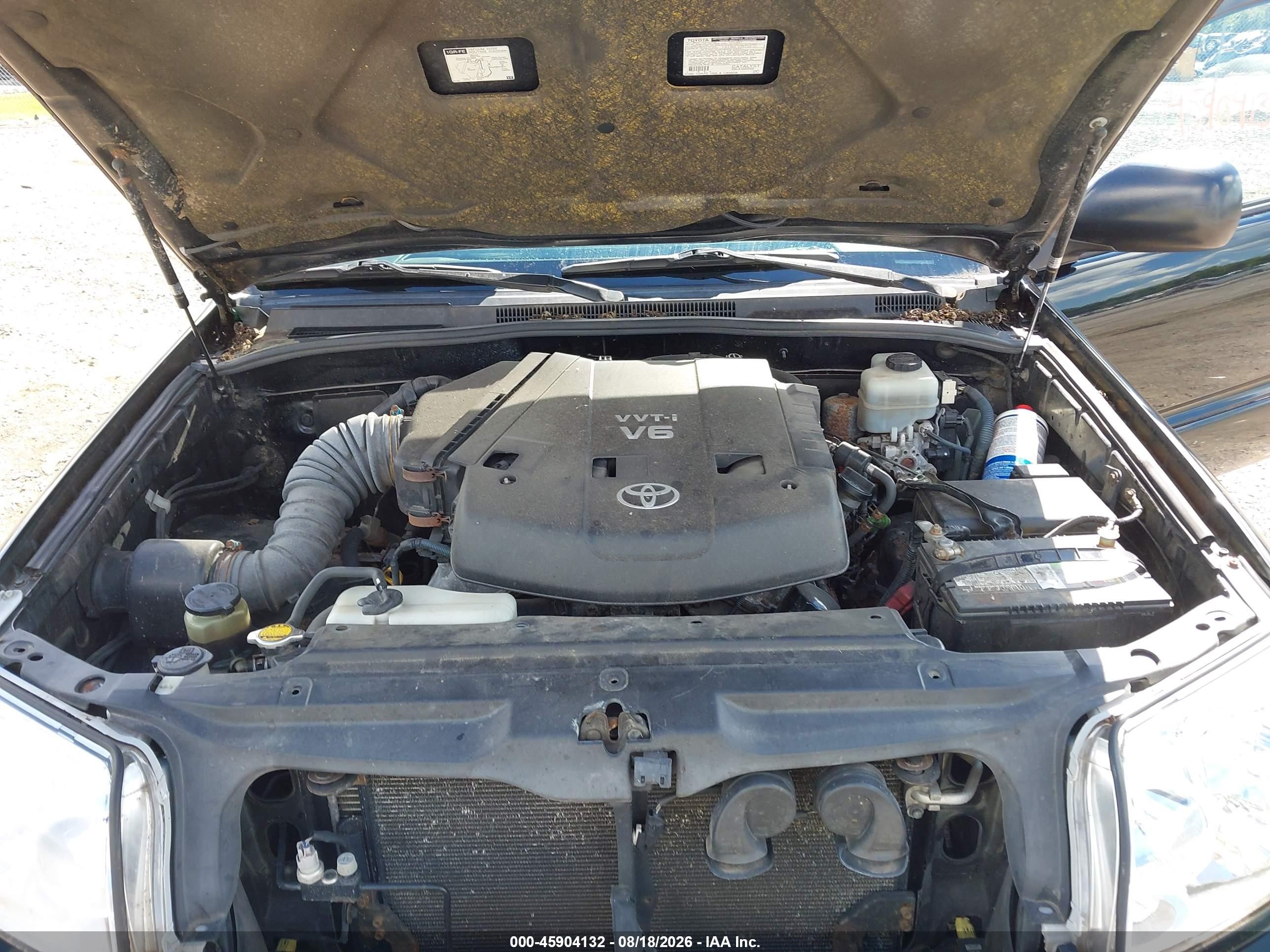 2005 Toyota 4runner Sr5 V6 Black vin: JTEBU14R450072981