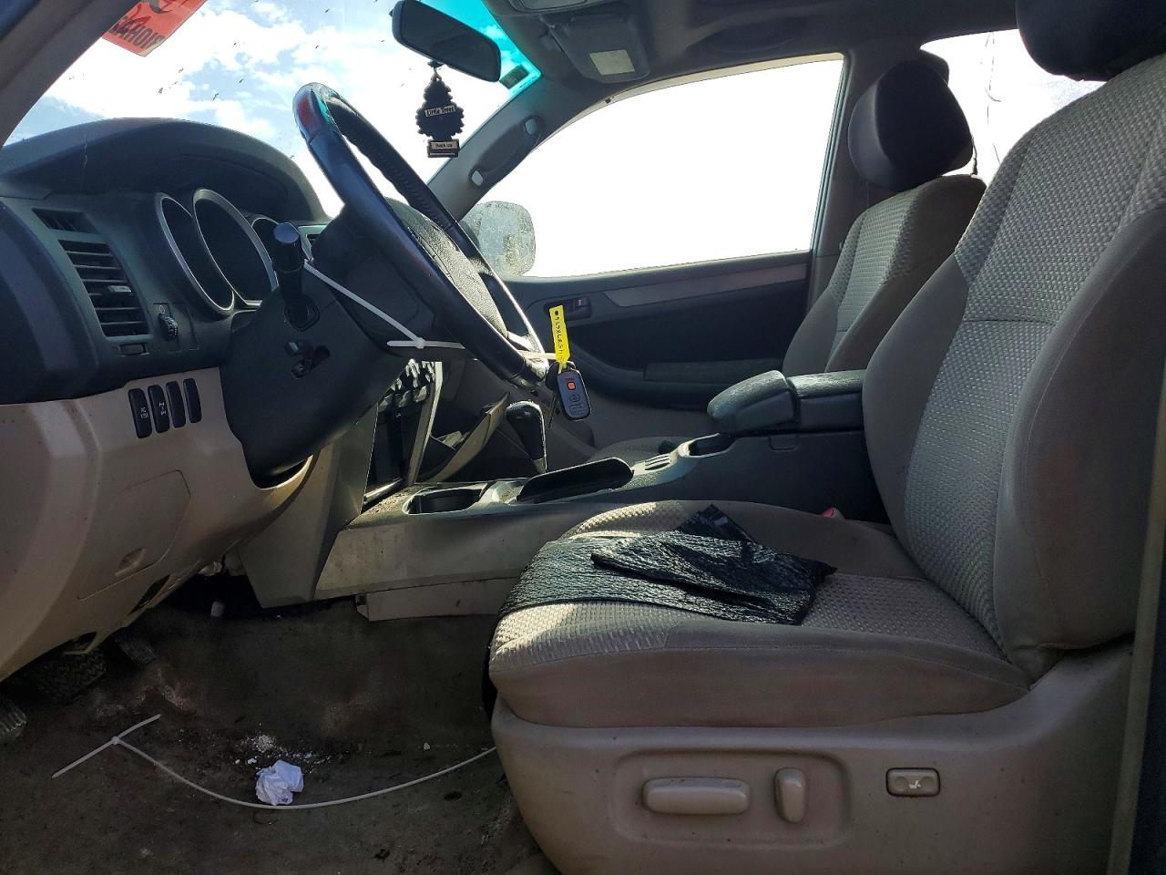 2006 Toyota 4runner Sr5 White vin: JTEBU14R460100828