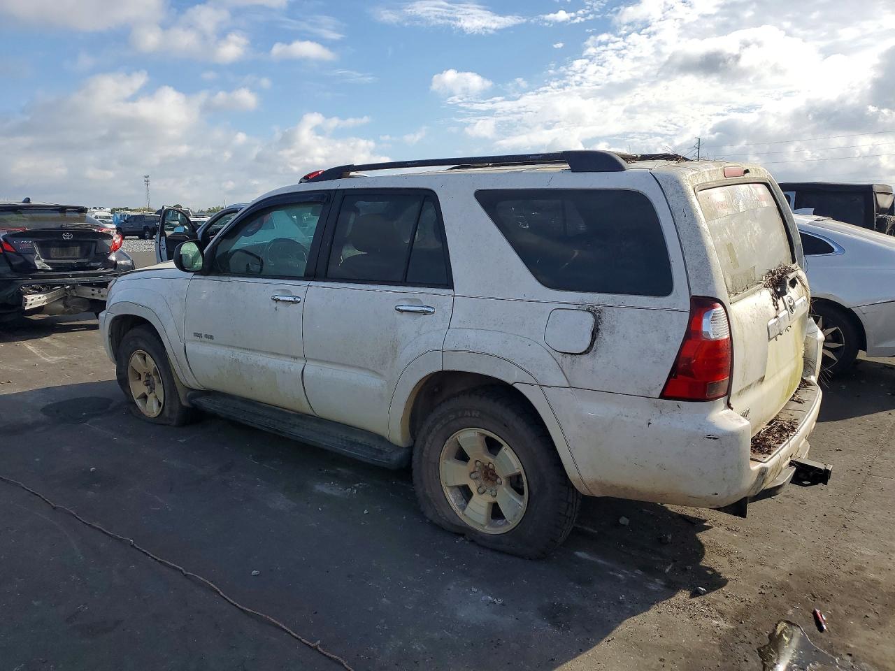 2006 Toyota 4runner Sr5 White vin: JTEBU14R460100828