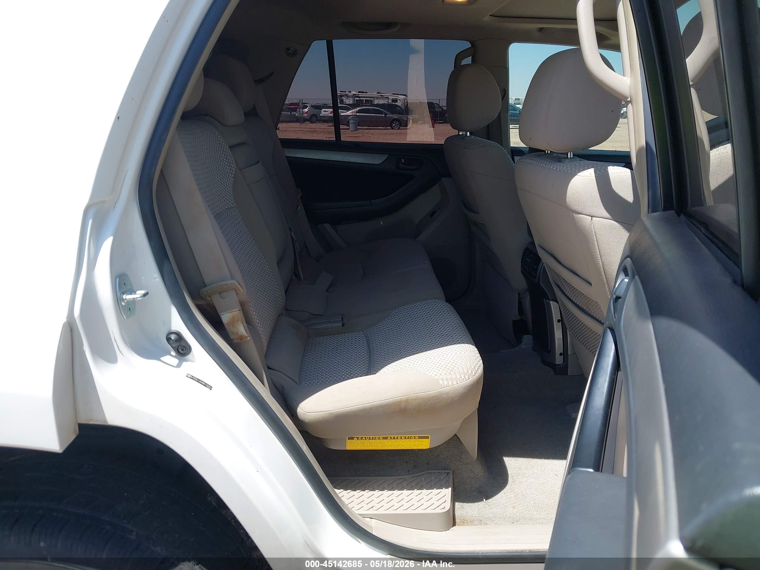 2008 Toyota 4runner Sr5 V6 White vin: JTEBU14R480130950