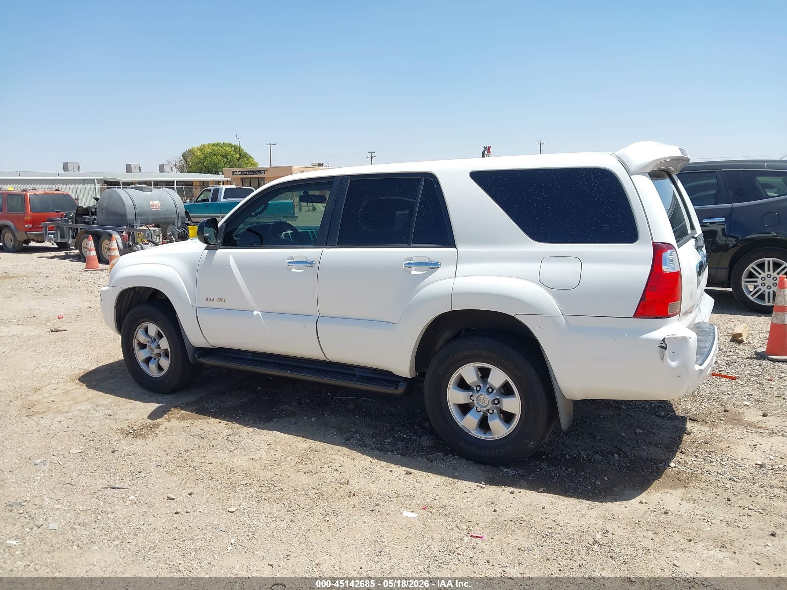 2008 Toyota 4runner Sr5 V6 White vin: JTEBU14R480130950