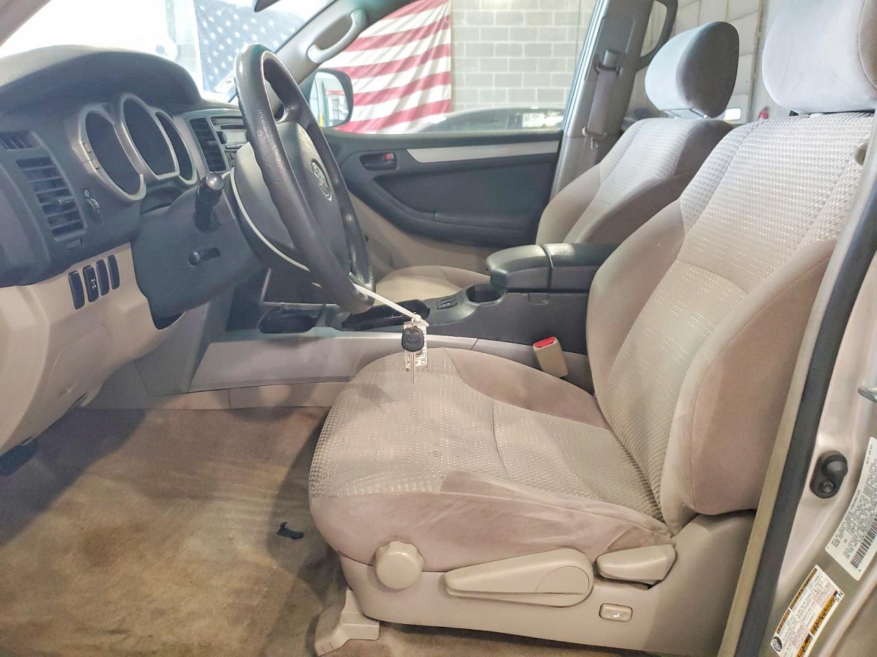2005 Toyota 4runner Sr5 Beige vin: JTEBU14R550059737