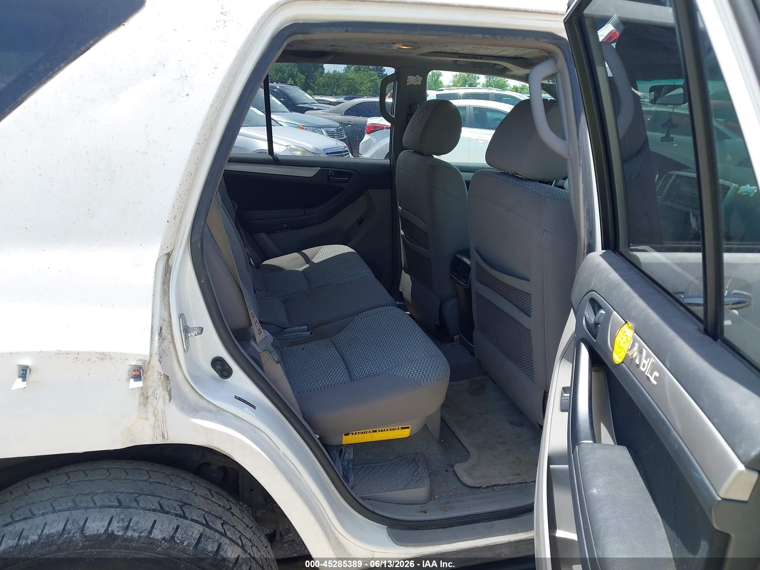 2006 Toyota 4runner Sr5 White vin: JTEBU14R560087099