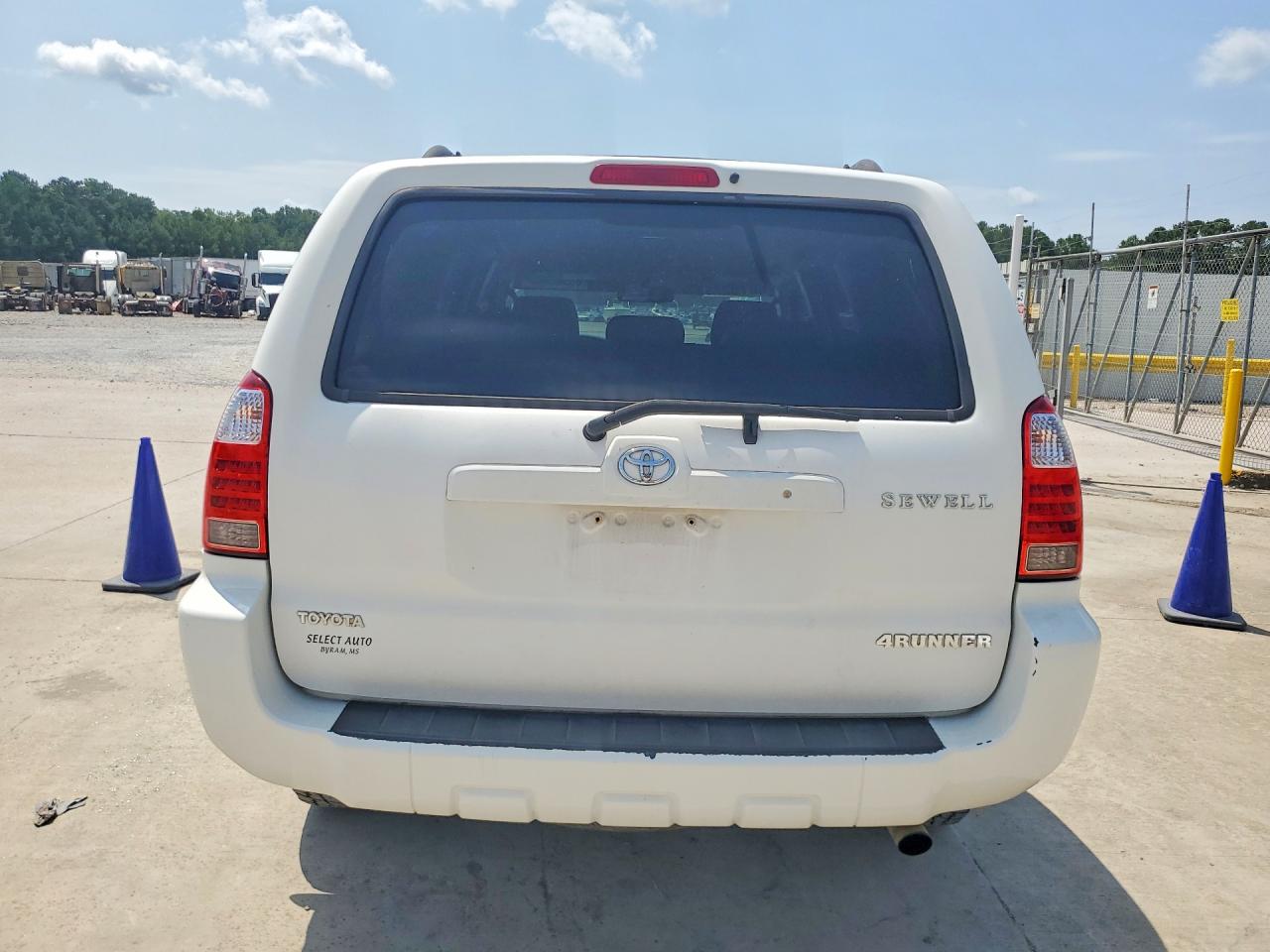 2006 Toyota 4runner Sport Edition White vin: JTEBU14R560097535