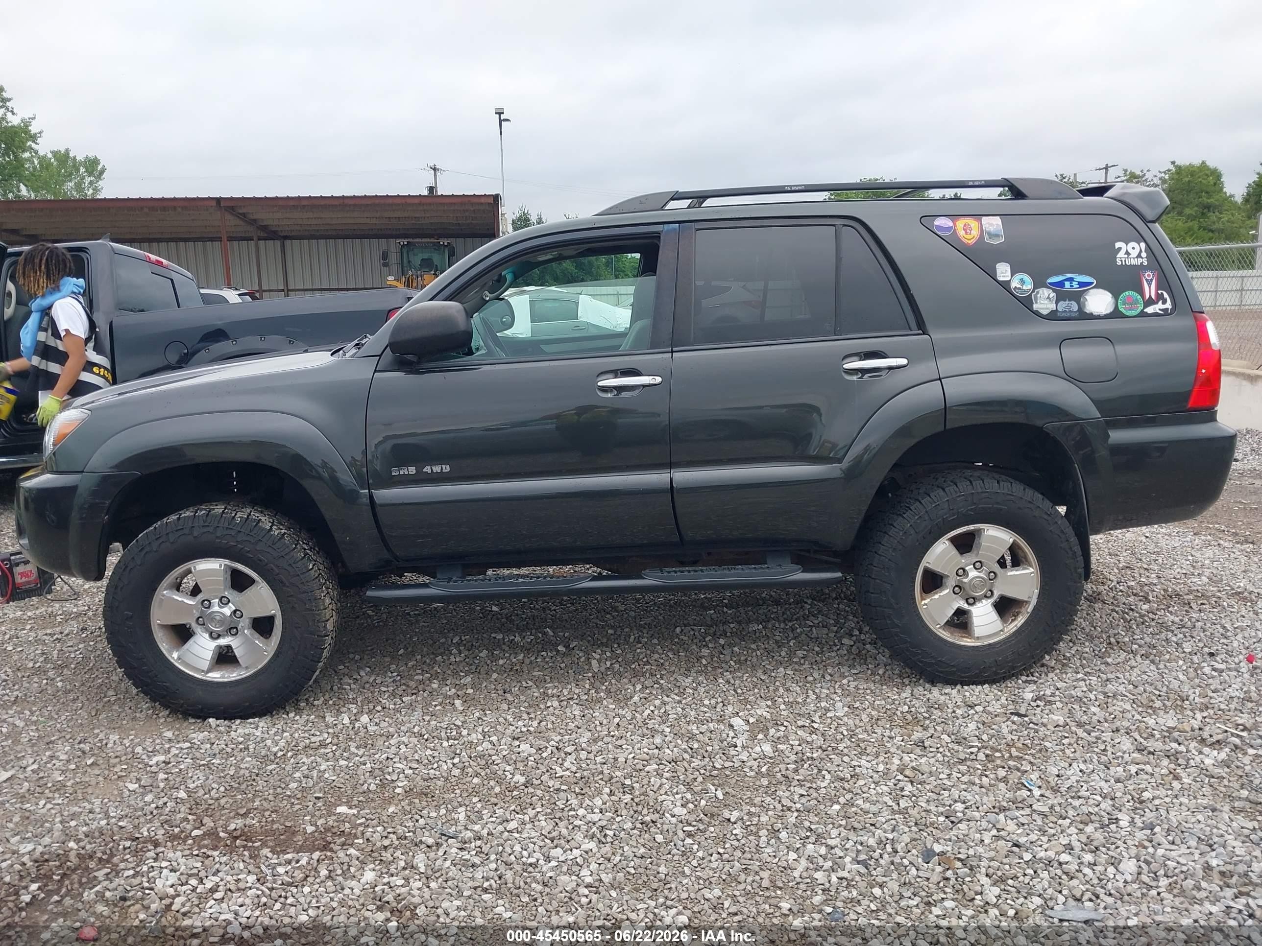 2006 Toyota 4runner Sr5 V6 Gray vin: JTEBU14R560101597