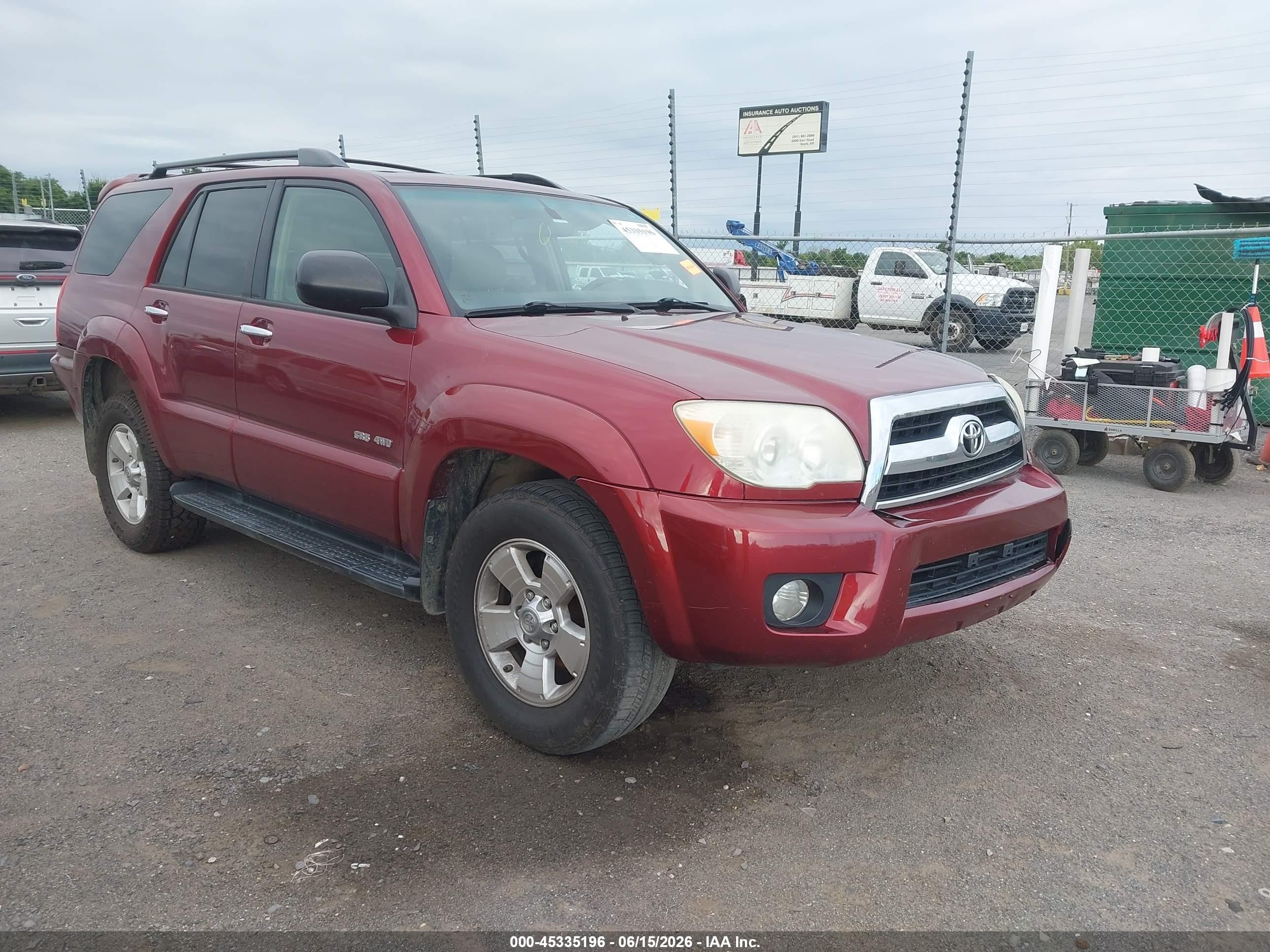 2006 Toyota 4runner Sr5 Burgundy vin: JTEBU14R568069672