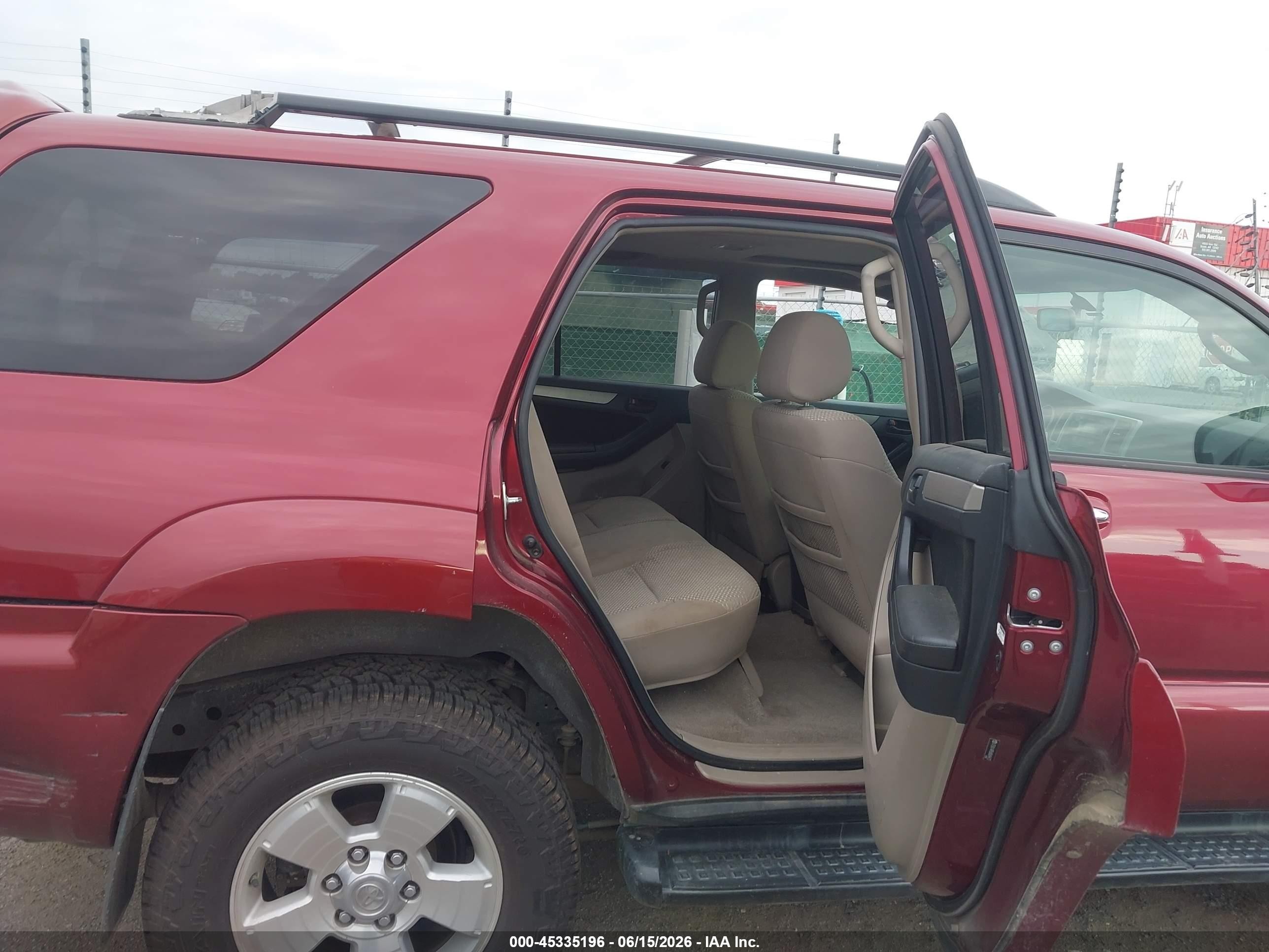 2006 Toyota 4runner Sr5 Burgundy vin: JTEBU14R568069672