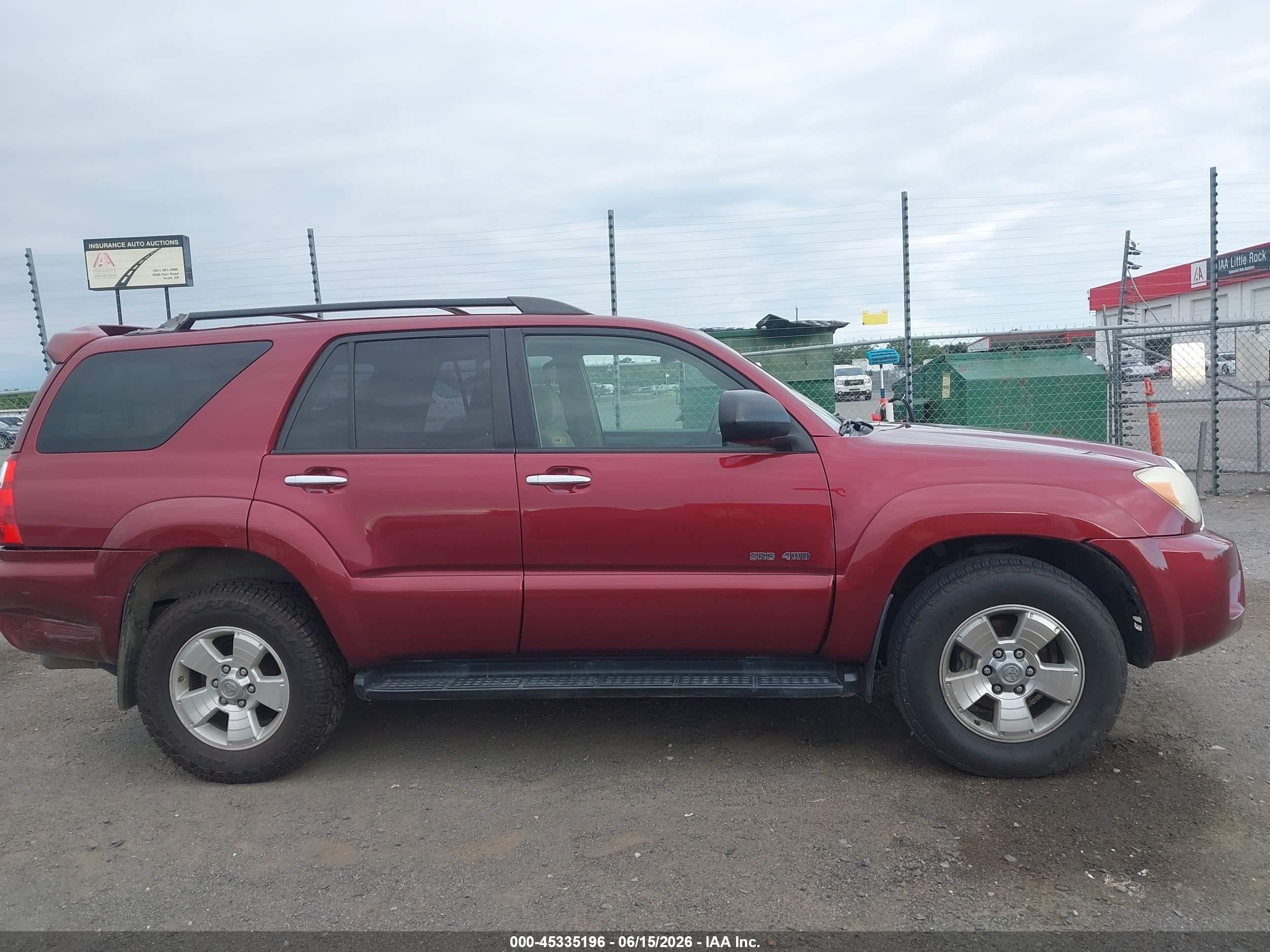 2006 Toyota 4runner Sr5 Burgundy vin: JTEBU14R568069672