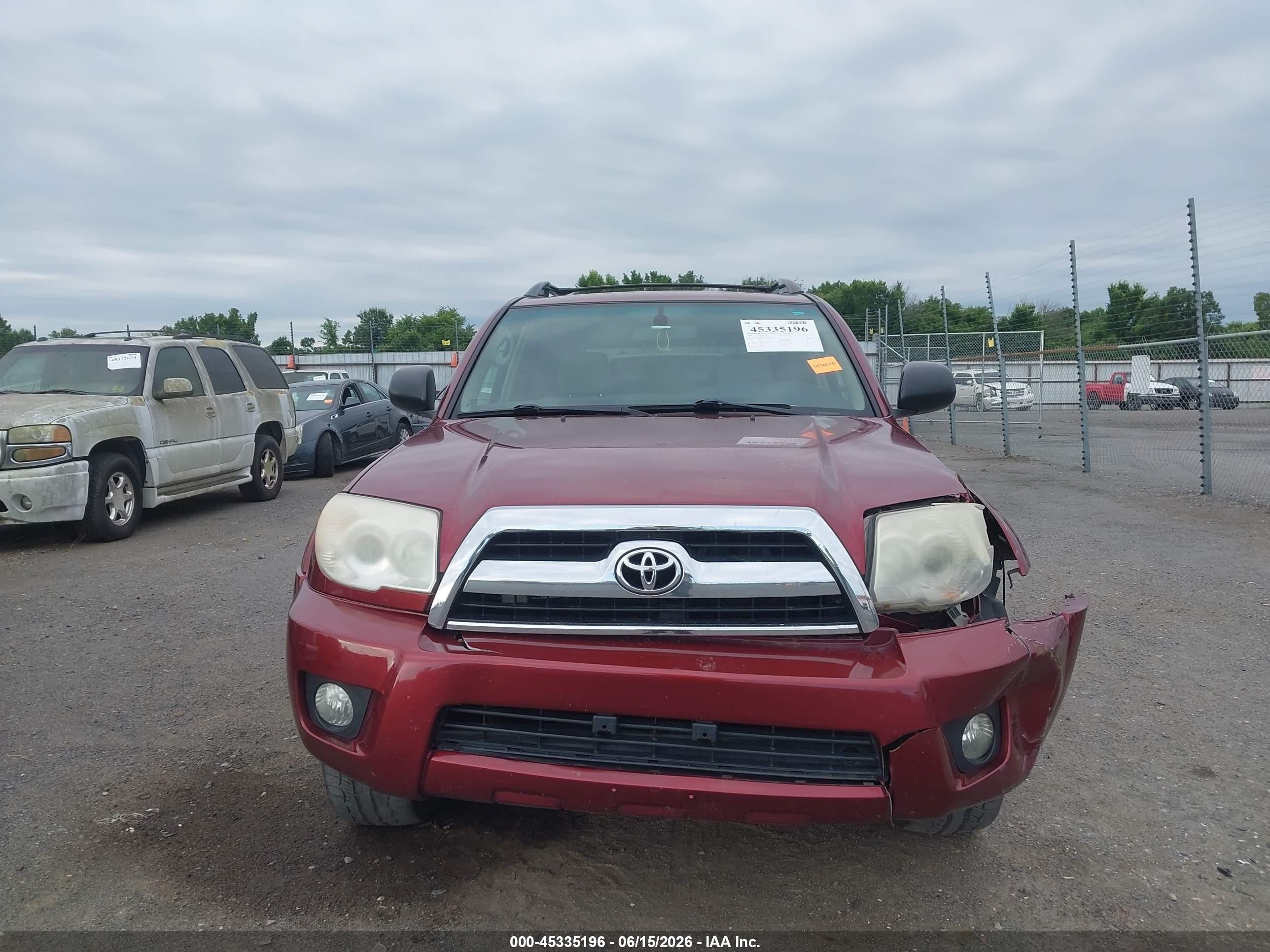 2006 Toyota 4runner Sr5 Burgundy vin: JTEBU14R568069672