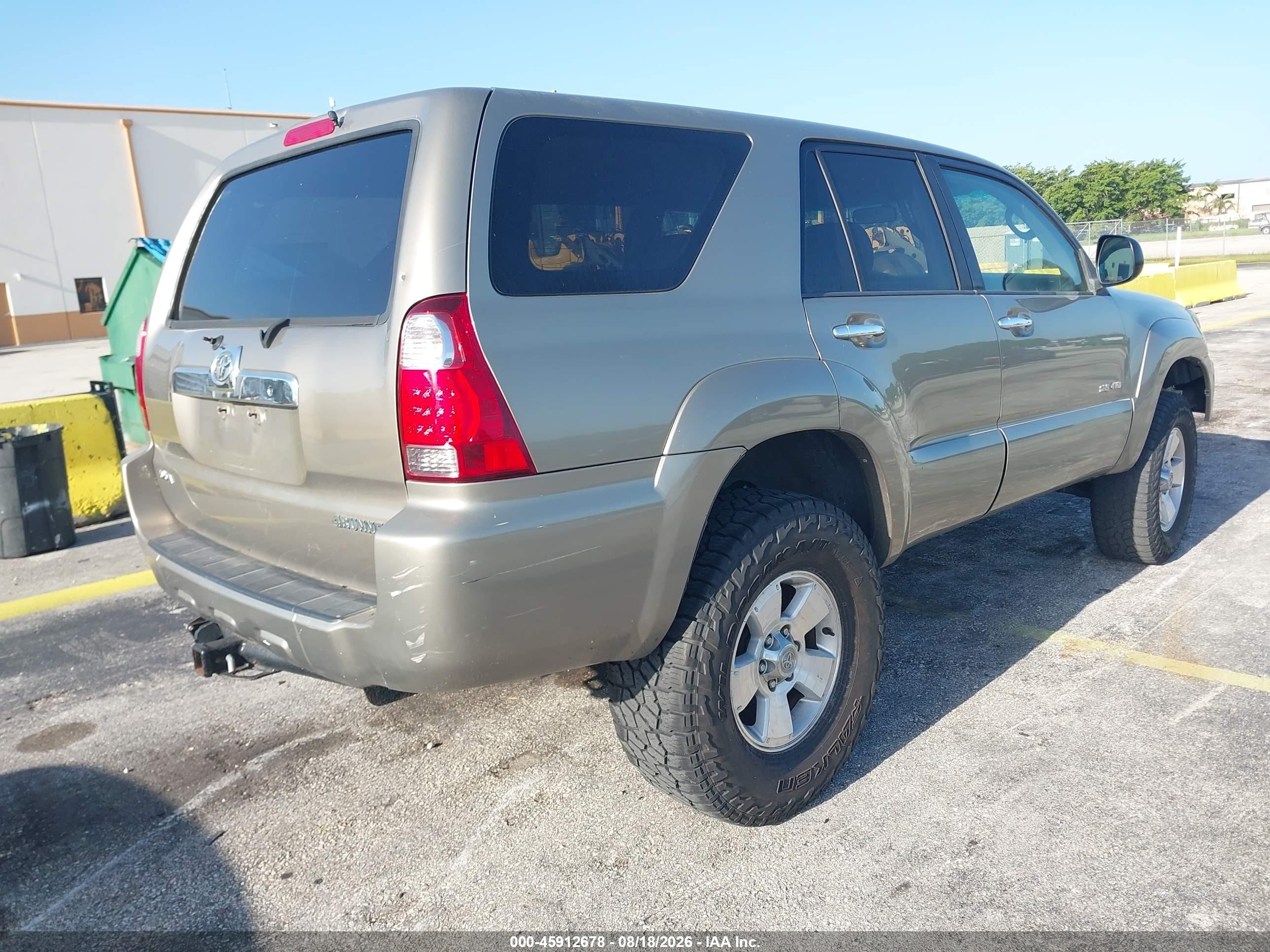 2007 Toyota 4runner Sr5 V6 Gold vin: JTEBU14R578096033