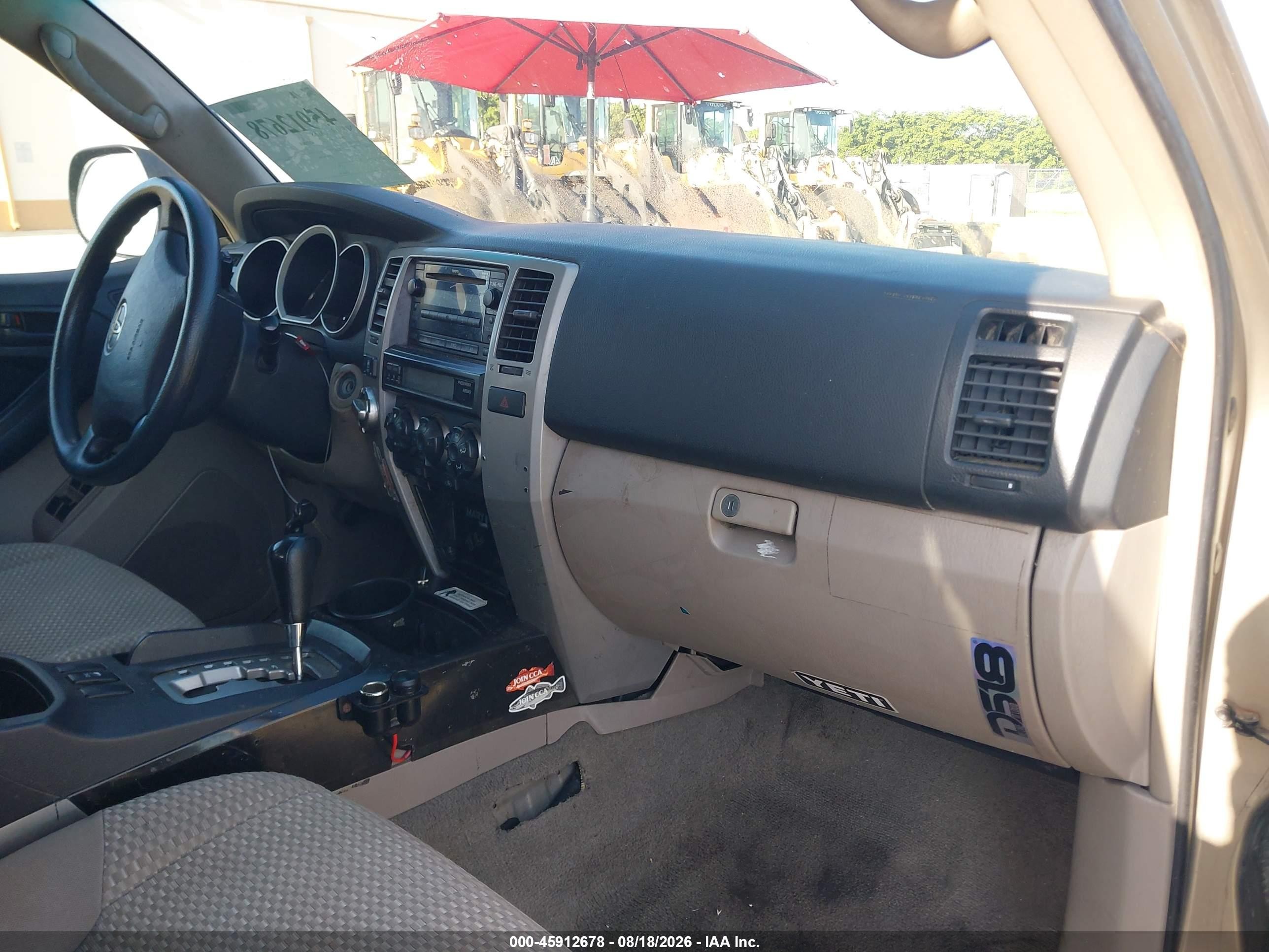 2007 Toyota 4runner Sr5 V6 Gold vin: JTEBU14R578096033