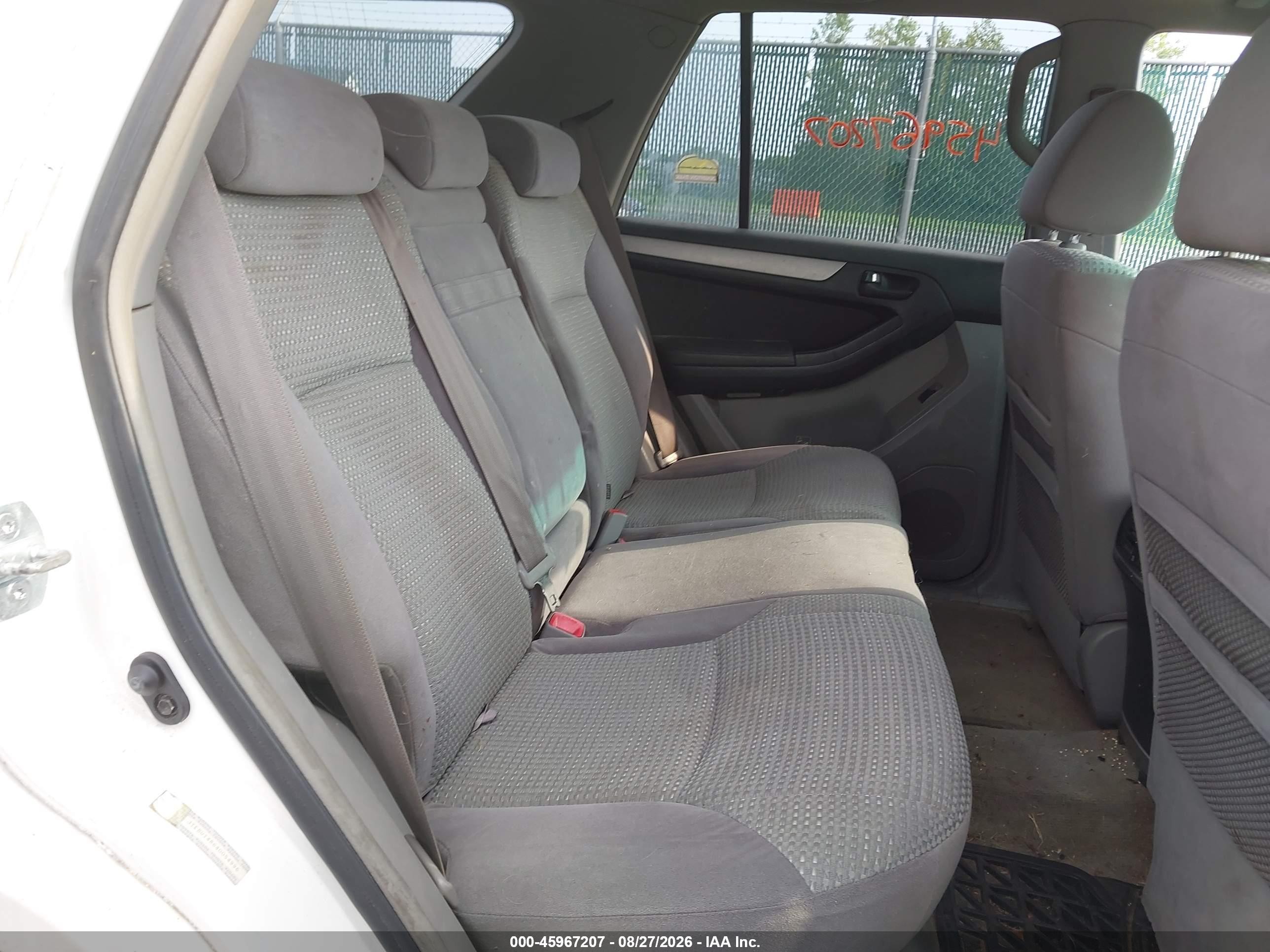 2004 Toyota 4runner Sr5 V6 White vin: JTEBU14R640054996