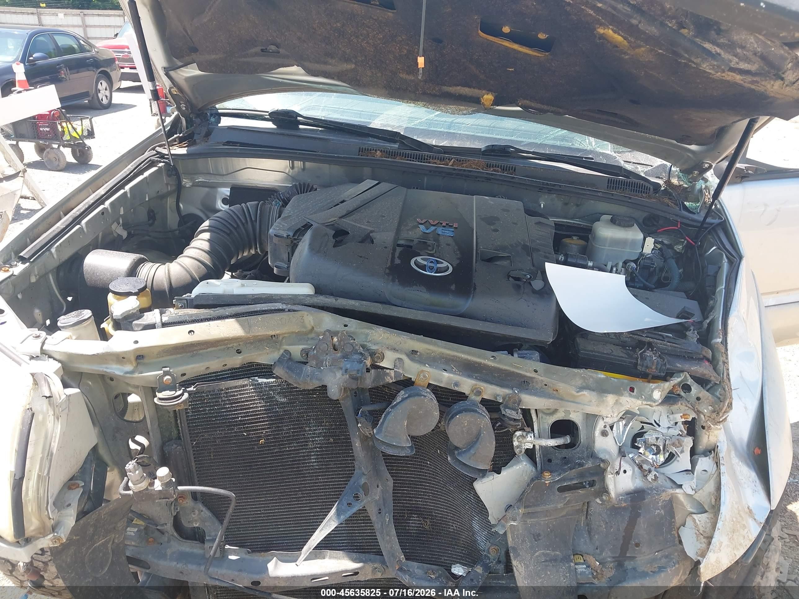 2005 Toyota 4runner Sr5 V6 Серебряный vin: JTEBU14R650059469
