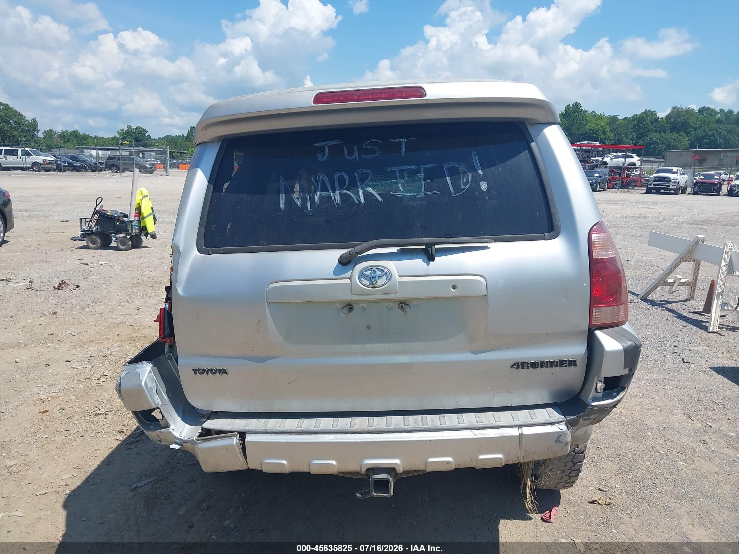 2005 Toyota 4runner Sr5 V6 Серебряный vin: JTEBU14R650059469