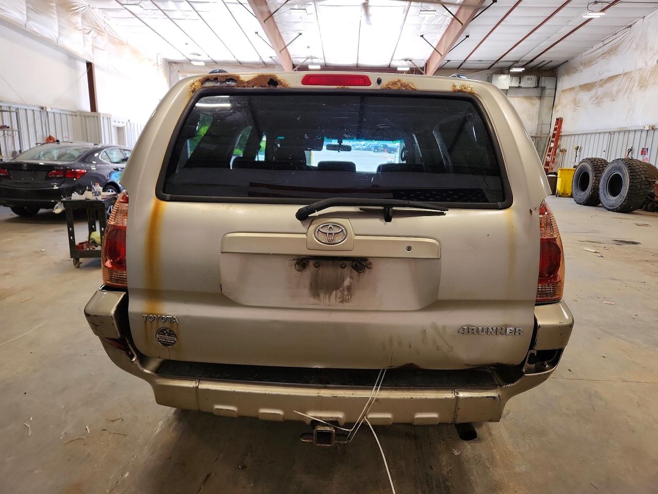 2005 Toyota 4runner Sr5 Beige vin: JTEBU14R650063294