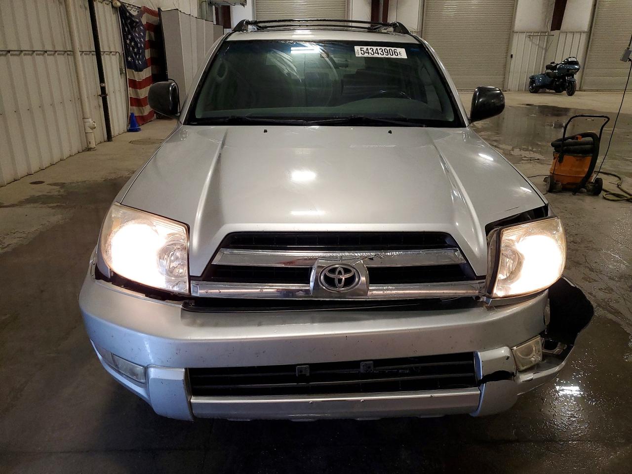 2005 Toyota 4runner Sr5 Серебряный vin: JTEBU14R650077079
