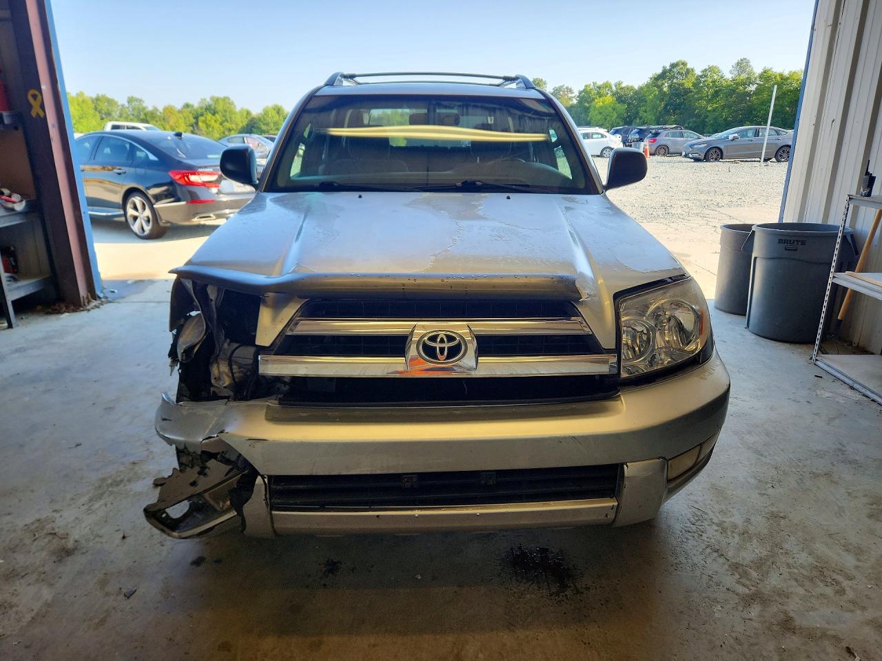 2005 Toyota 4runner Sr5 Silver vin: JTEBU14R658043984