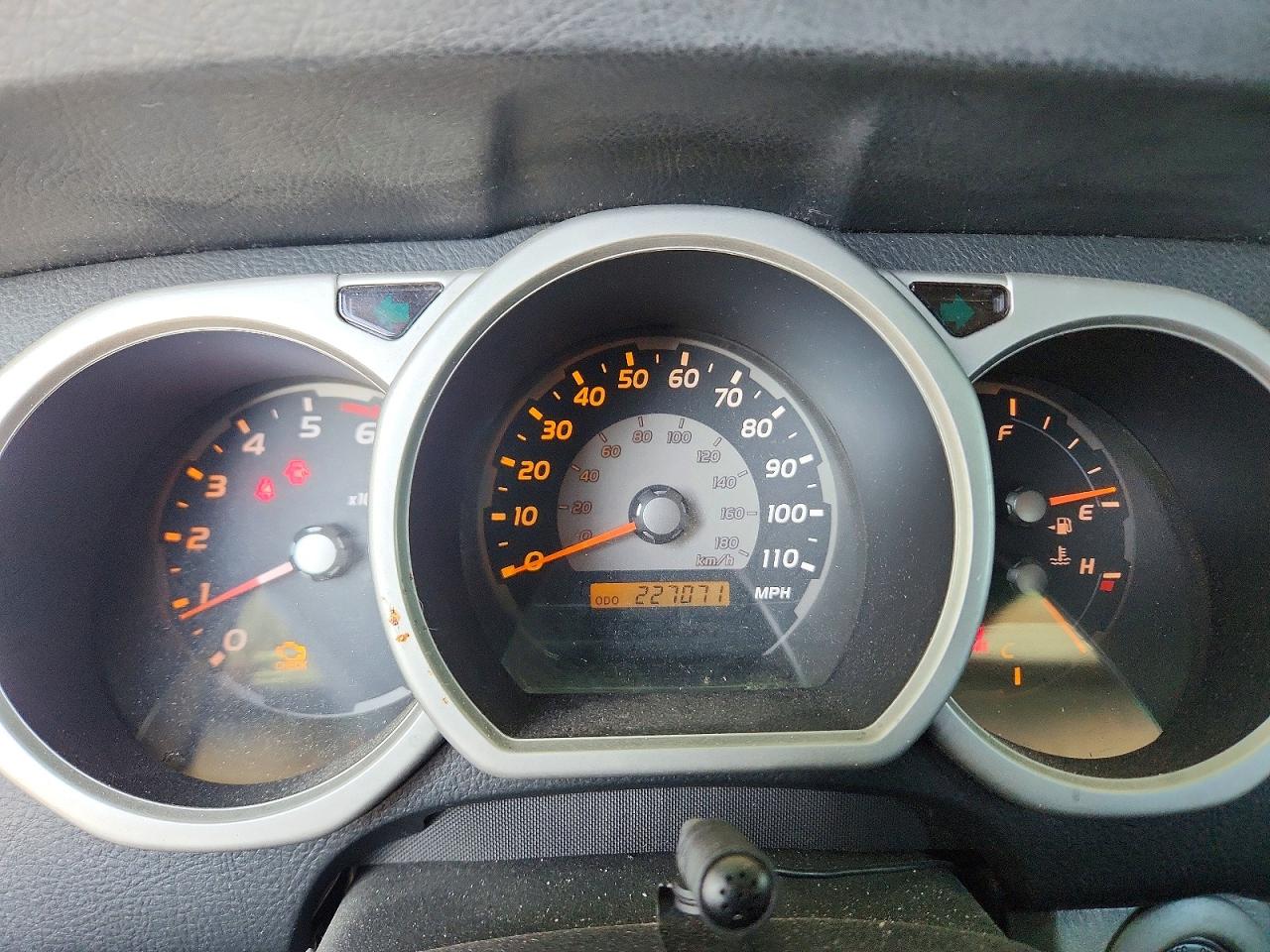 2005 Toyota 4runner Sr5 Silver vin: JTEBU14R658043984