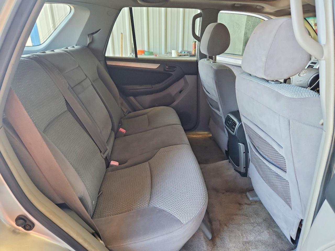 2005 Toyota 4runner Sr5 Silver vin: JTEBU14R658043984