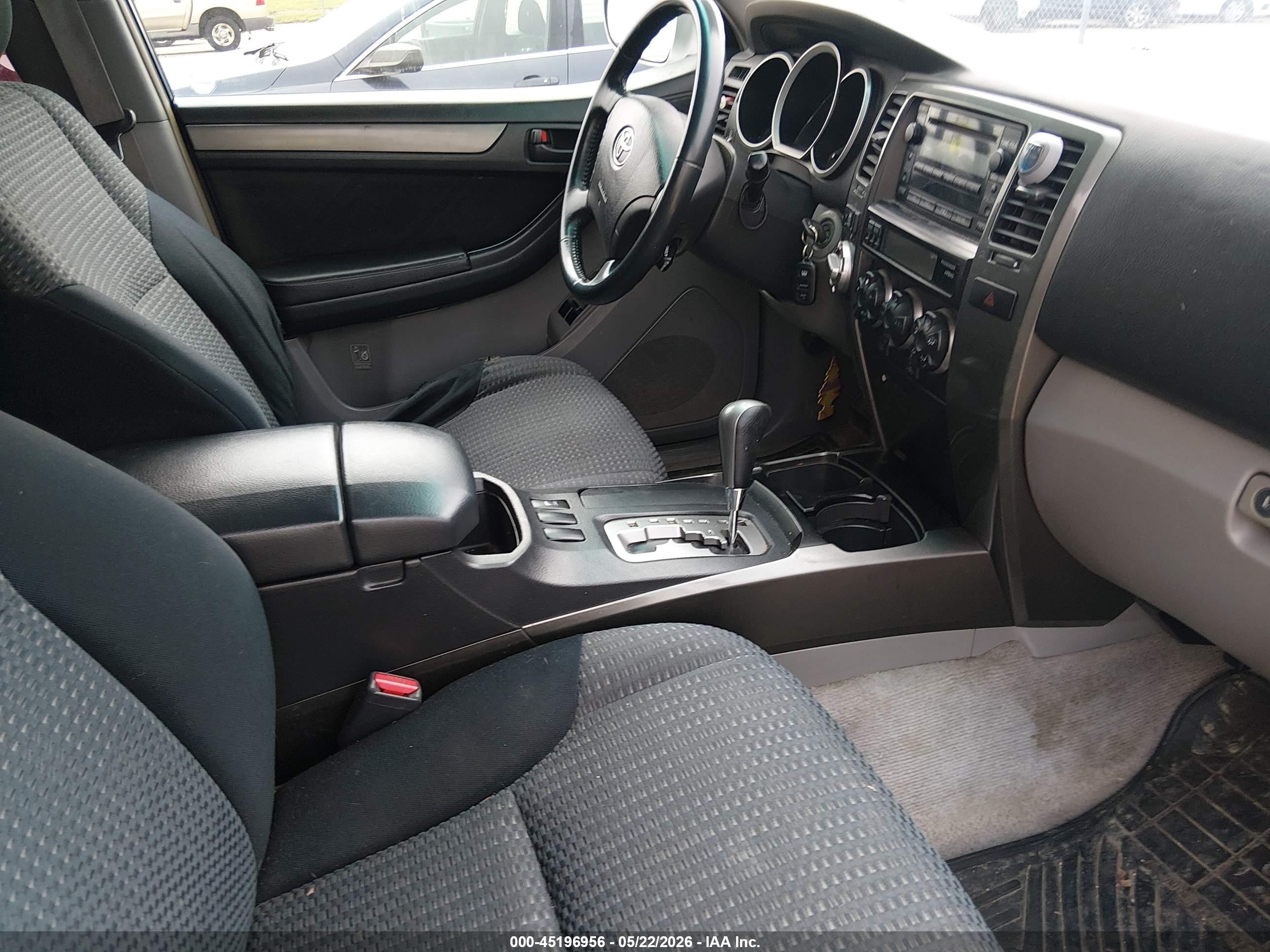 2006 Toyota 4runner Sr5 Sport V6 Silver vin: JTEBU14R660082011