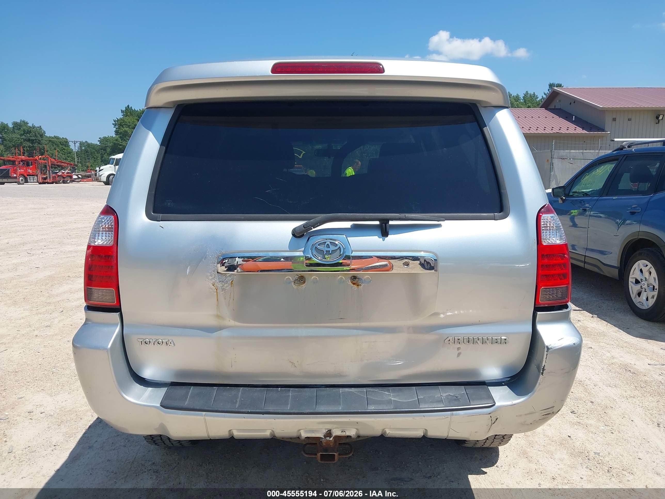 2007 Toyota 4runner Sr5 Silver vin: JTEBU14R670121018