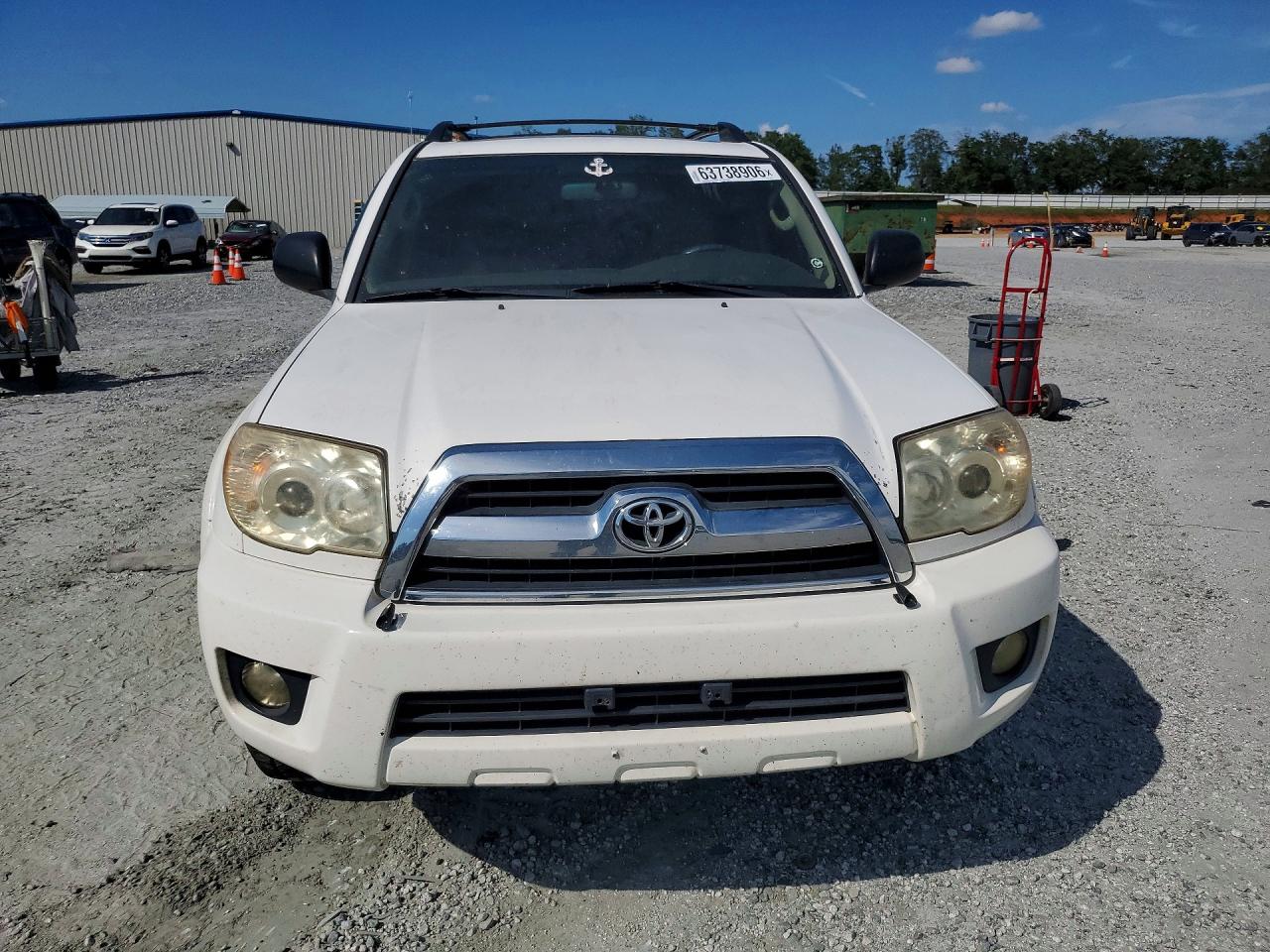 2007 Toyota 4runner Sr5 White vin: JTEBU14R670128311