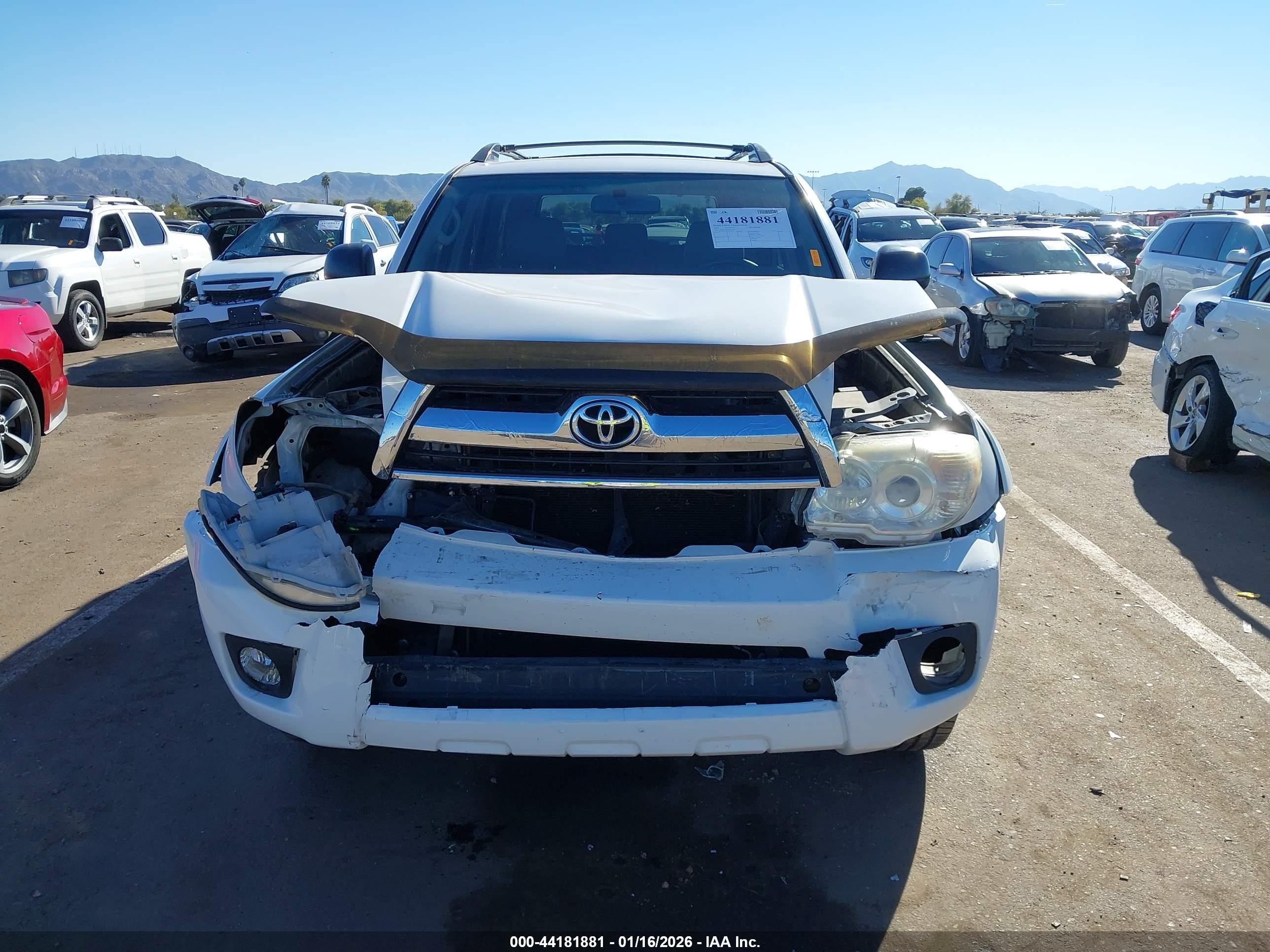 2009 Toyota 4runner Sr5 V6 White vin: JTEBU14R69K036655
