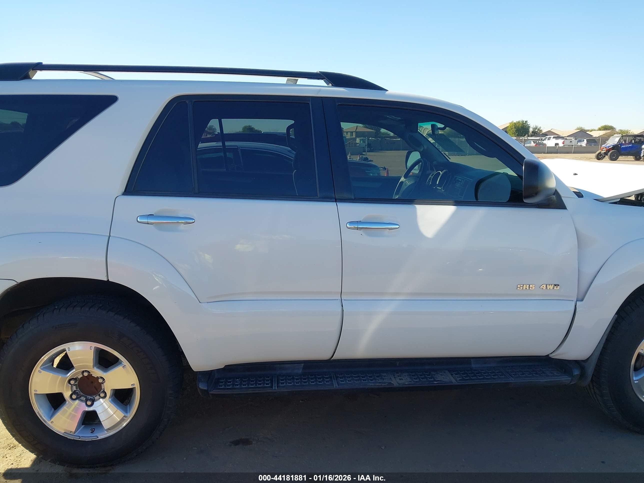 2009 Toyota 4runner Sr5 V6 White vin: JTEBU14R69K036655