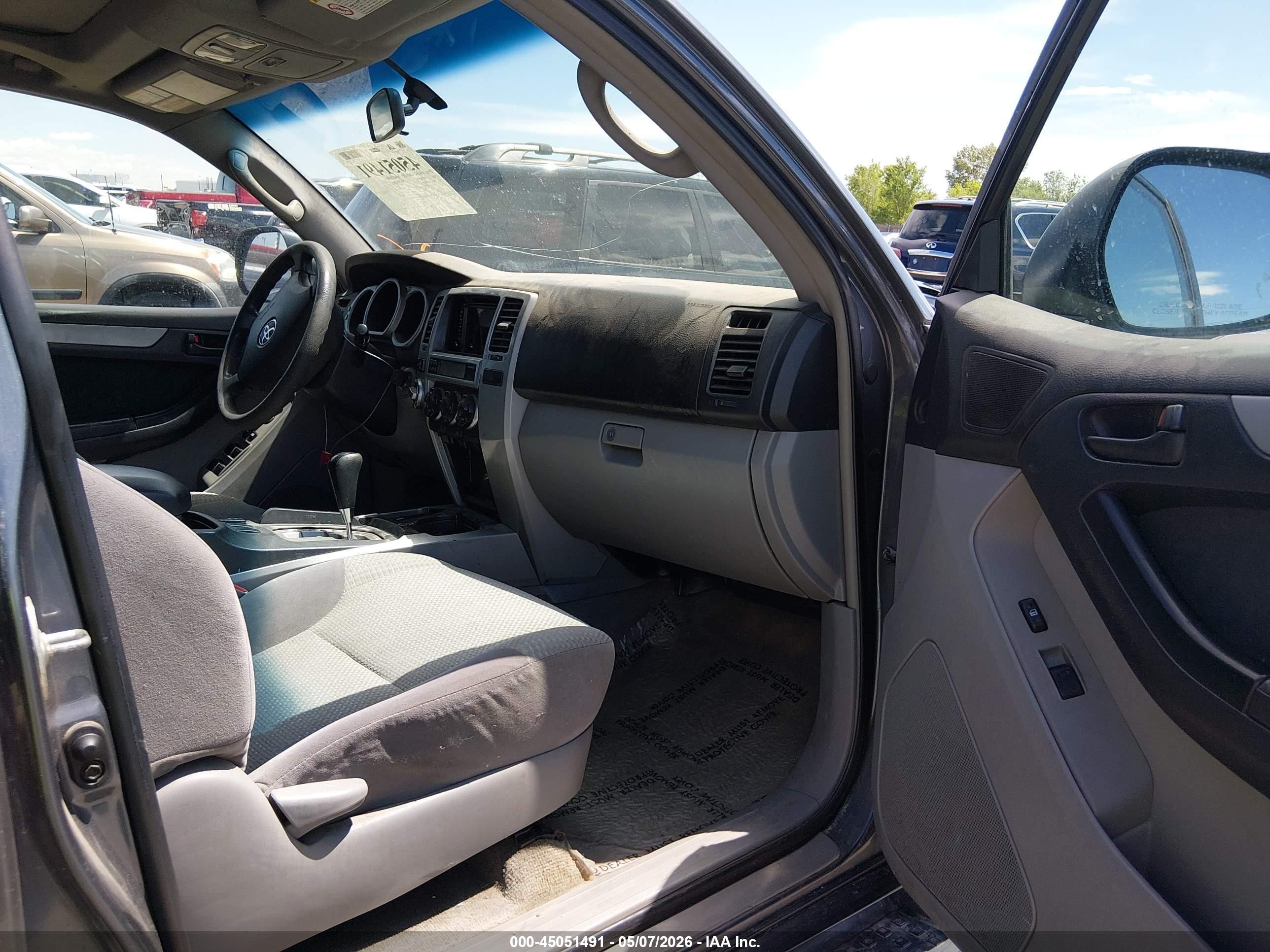 2004 Toyota 4runner Sr5 V6 Gray vin: JTEBU14R740032151