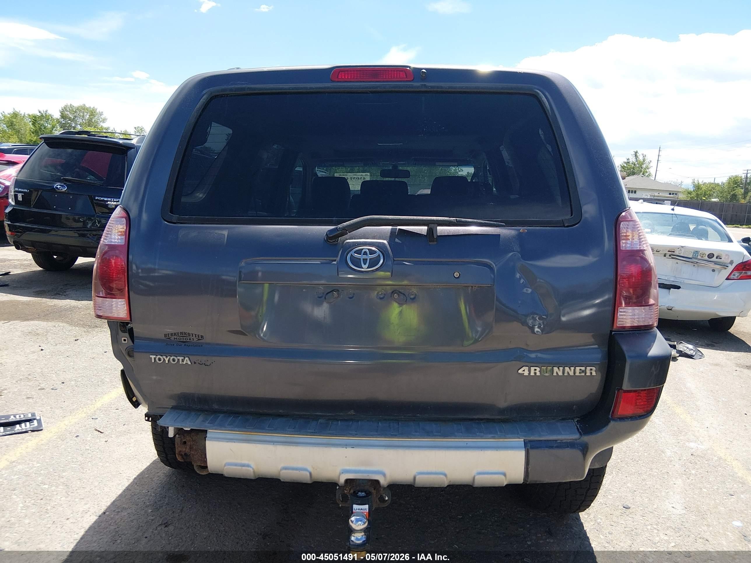 2004 Toyota 4runner Sr5 V6 Gray vin: JTEBU14R740032151
