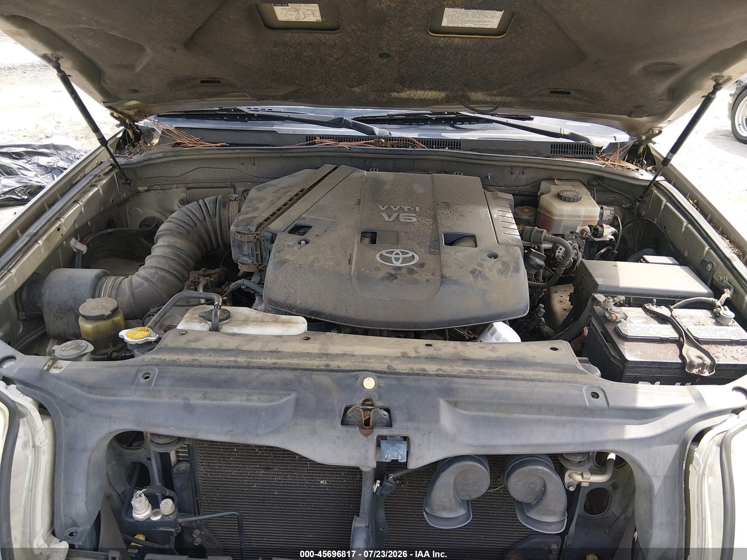 2004 Toyota 4runner Sr5 V6 Золотой vin: JTEBU14R740033431