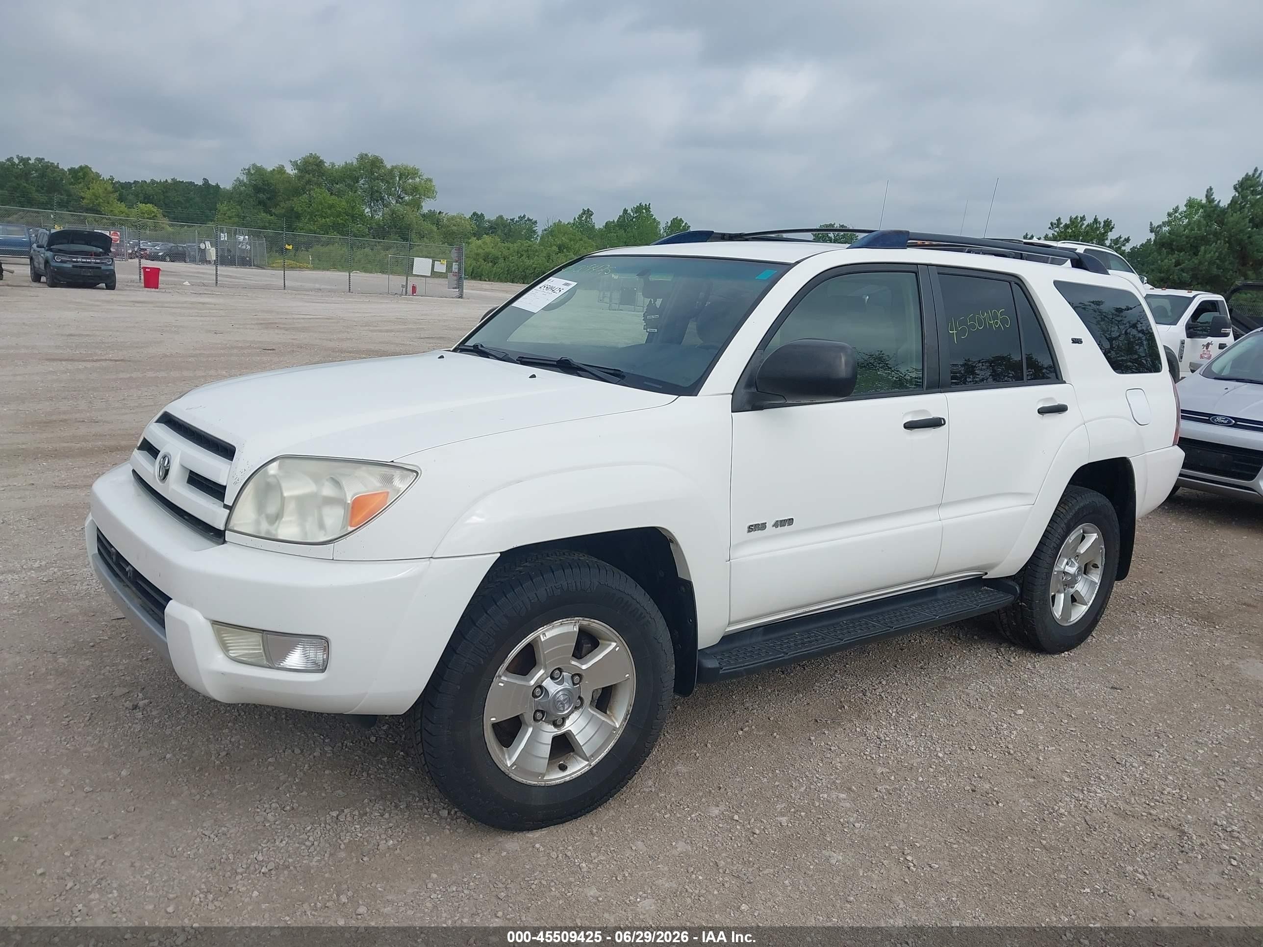 2004 Toyota 4runner Sr5 V6 White vin: JTEBU14R740050004