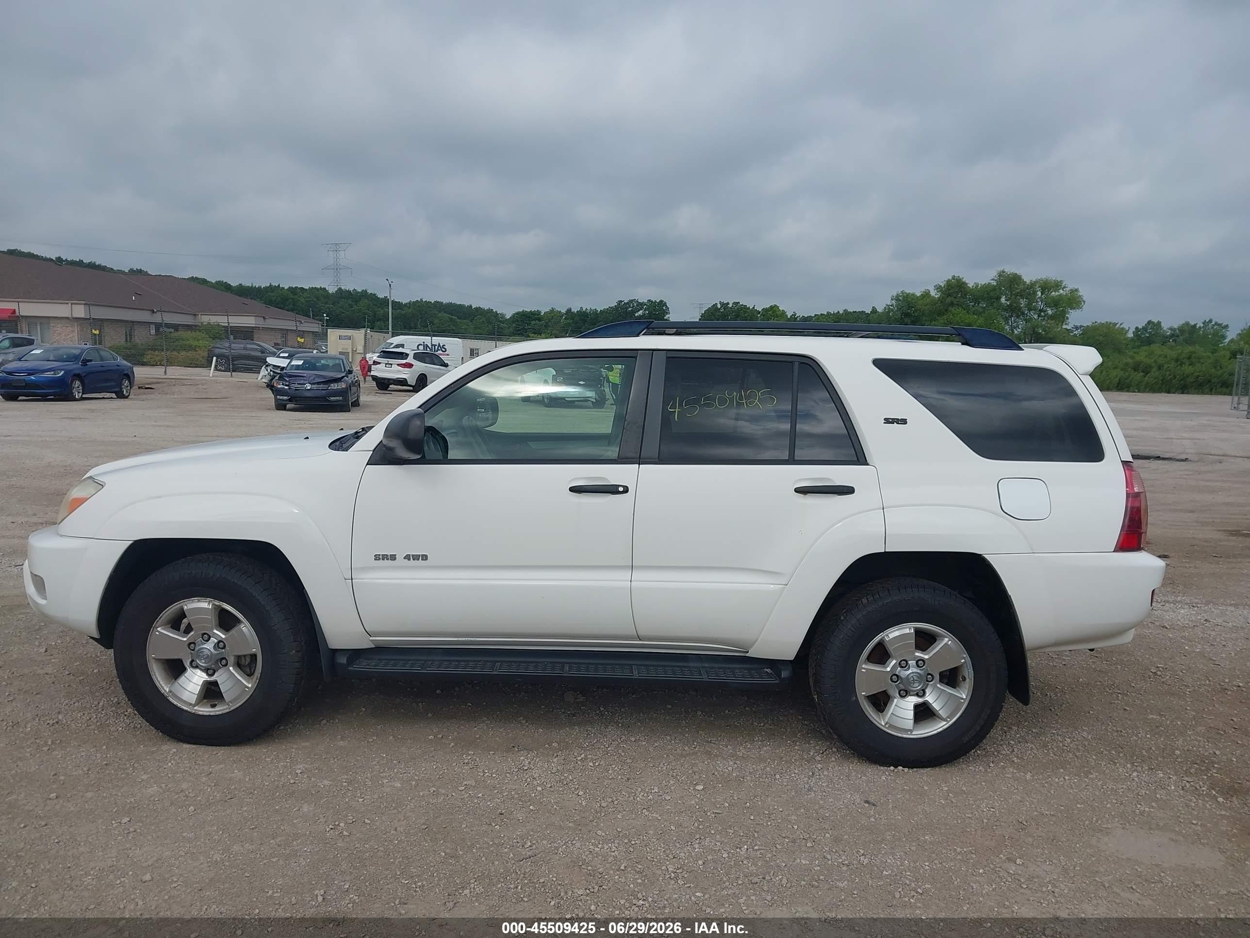 2004 Toyota 4runner Sr5 V6 White vin: JTEBU14R740050004