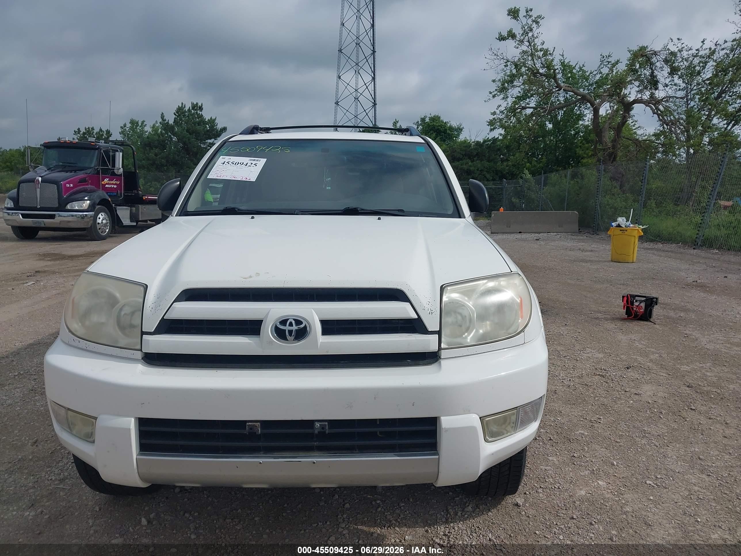 2004 Toyota 4runner Sr5 V6 White vin: JTEBU14R740050004