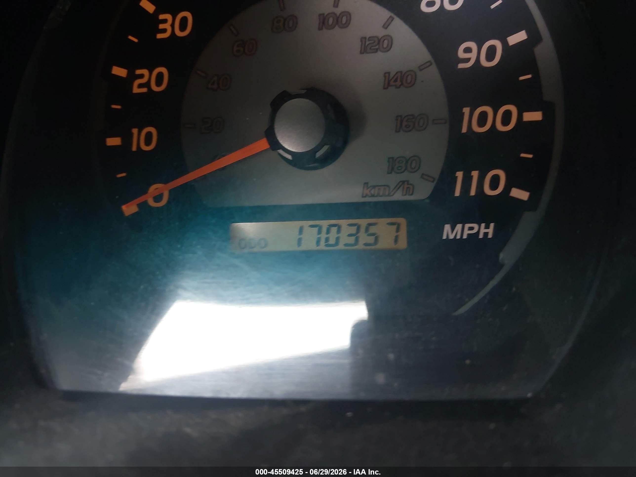 2004 Toyota 4runner Sr5 V6 White vin: JTEBU14R740050004
