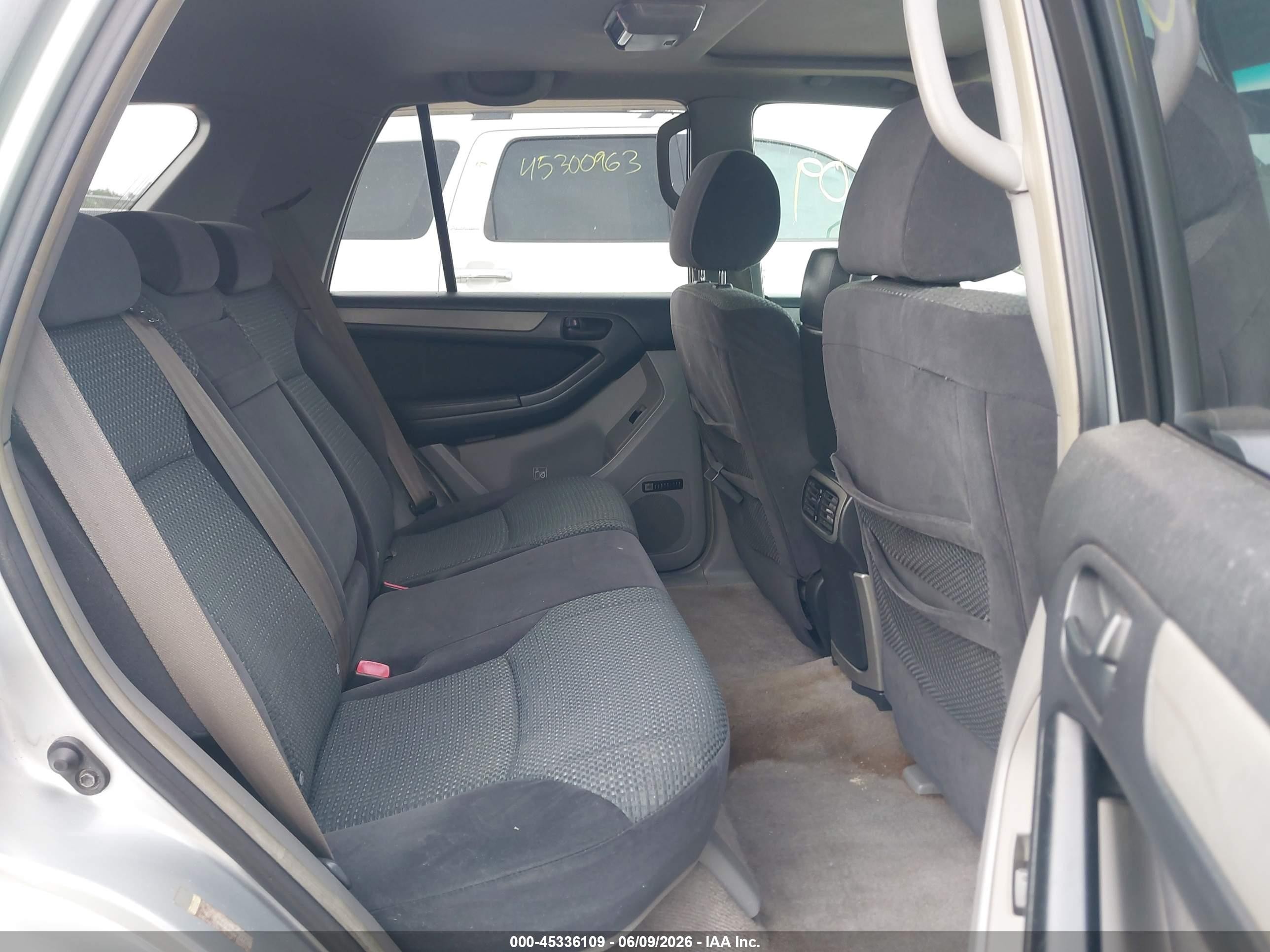 2005 Toyota 4runner Sr5 Sport V6 Silver vin: JTEBU14R750063272