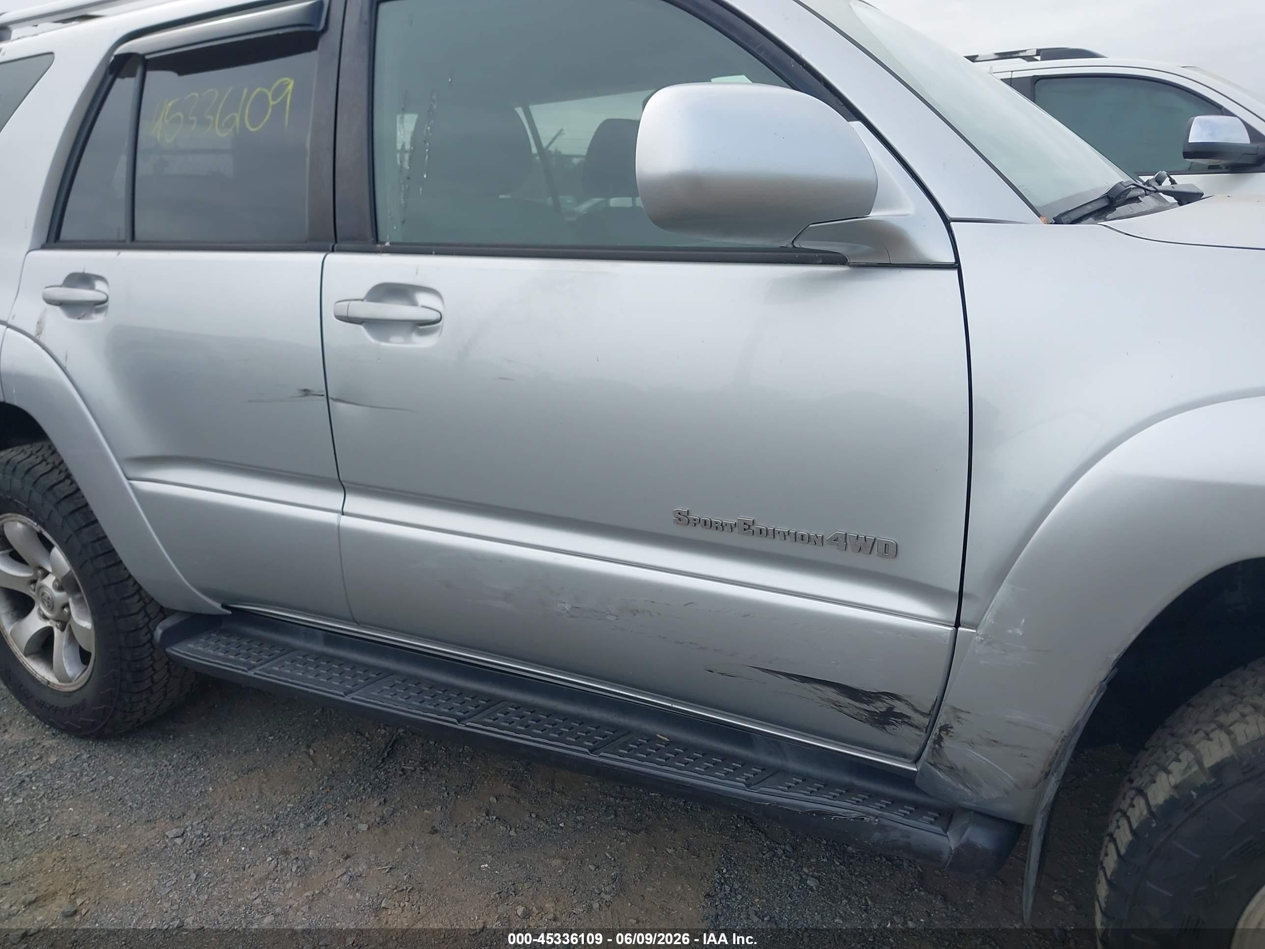 2005 Toyota 4runner Sr5 Sport V6 Silver vin: JTEBU14R750063272