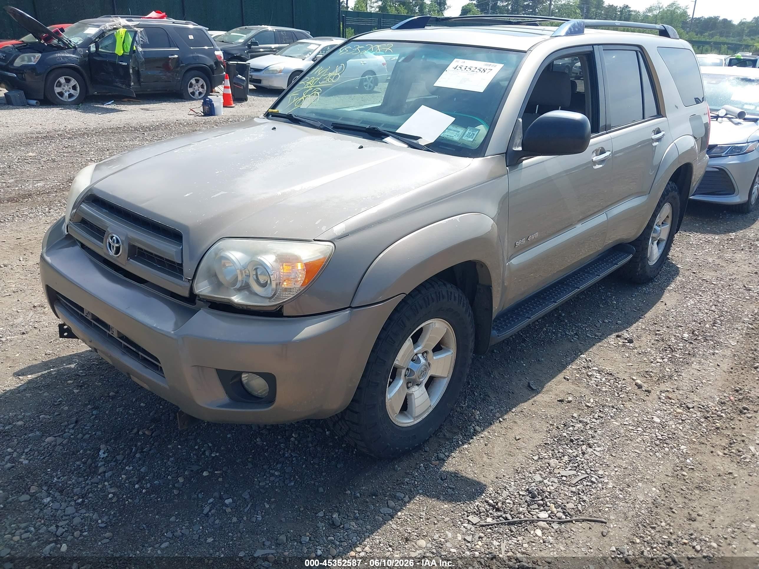 2006 Toyota 4runner Sr5 Beige vin: JTEBU14R760095026