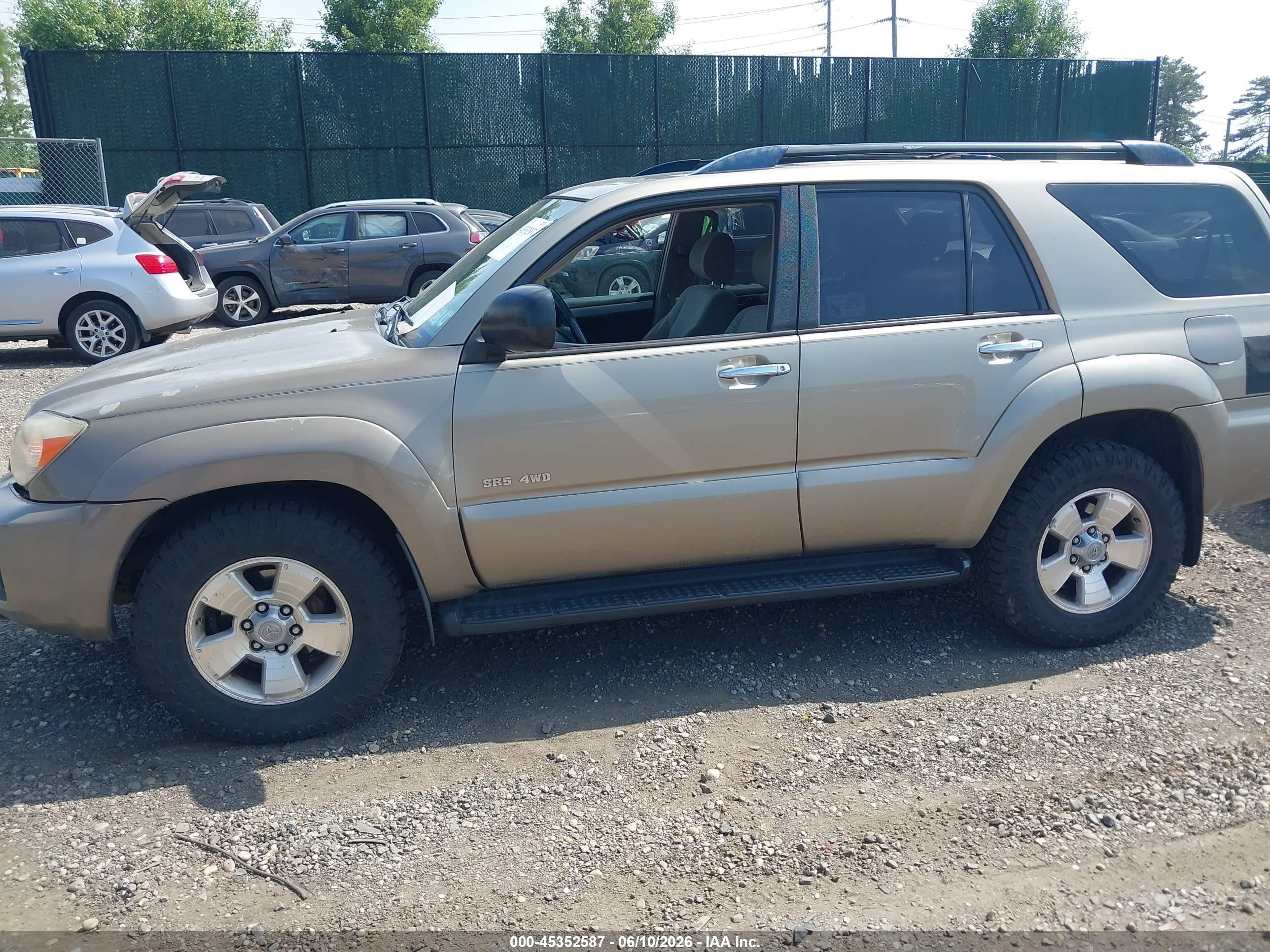 2006 Toyota 4runner Sr5 Beige vin: JTEBU14R760095026