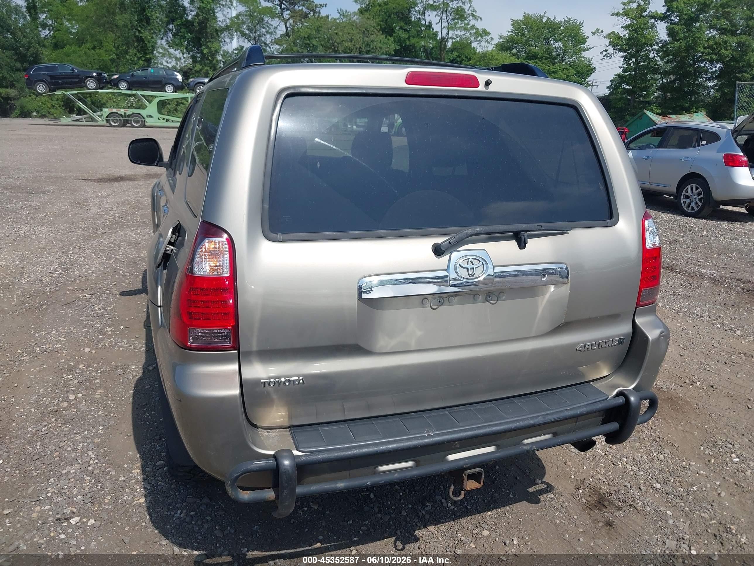 2006 Toyota 4runner Sr5 Beige vin: JTEBU14R760095026