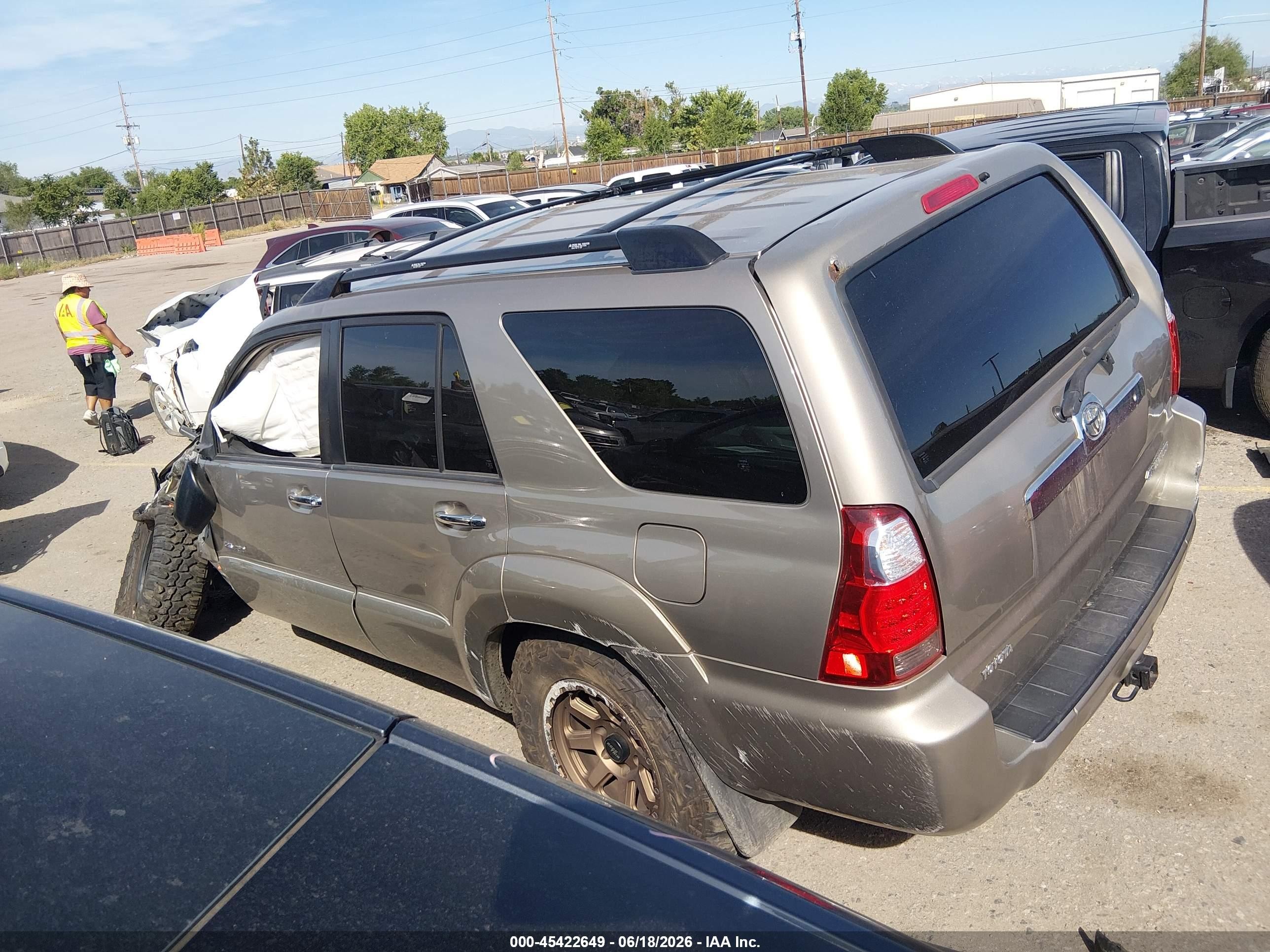2007 Toyota 4runner Sr5 Золотой vin: JTEBU14R770115518