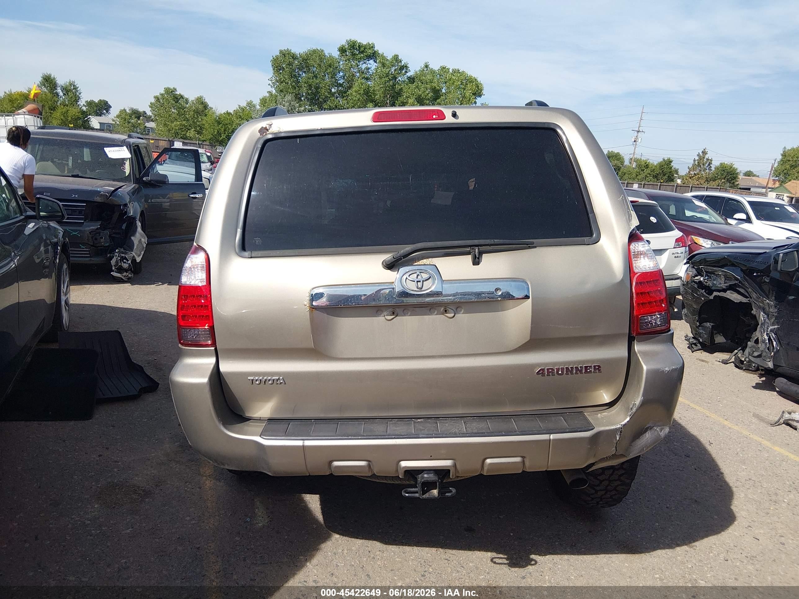 2007 Toyota 4runner Sr5 Золотой vin: JTEBU14R770115518