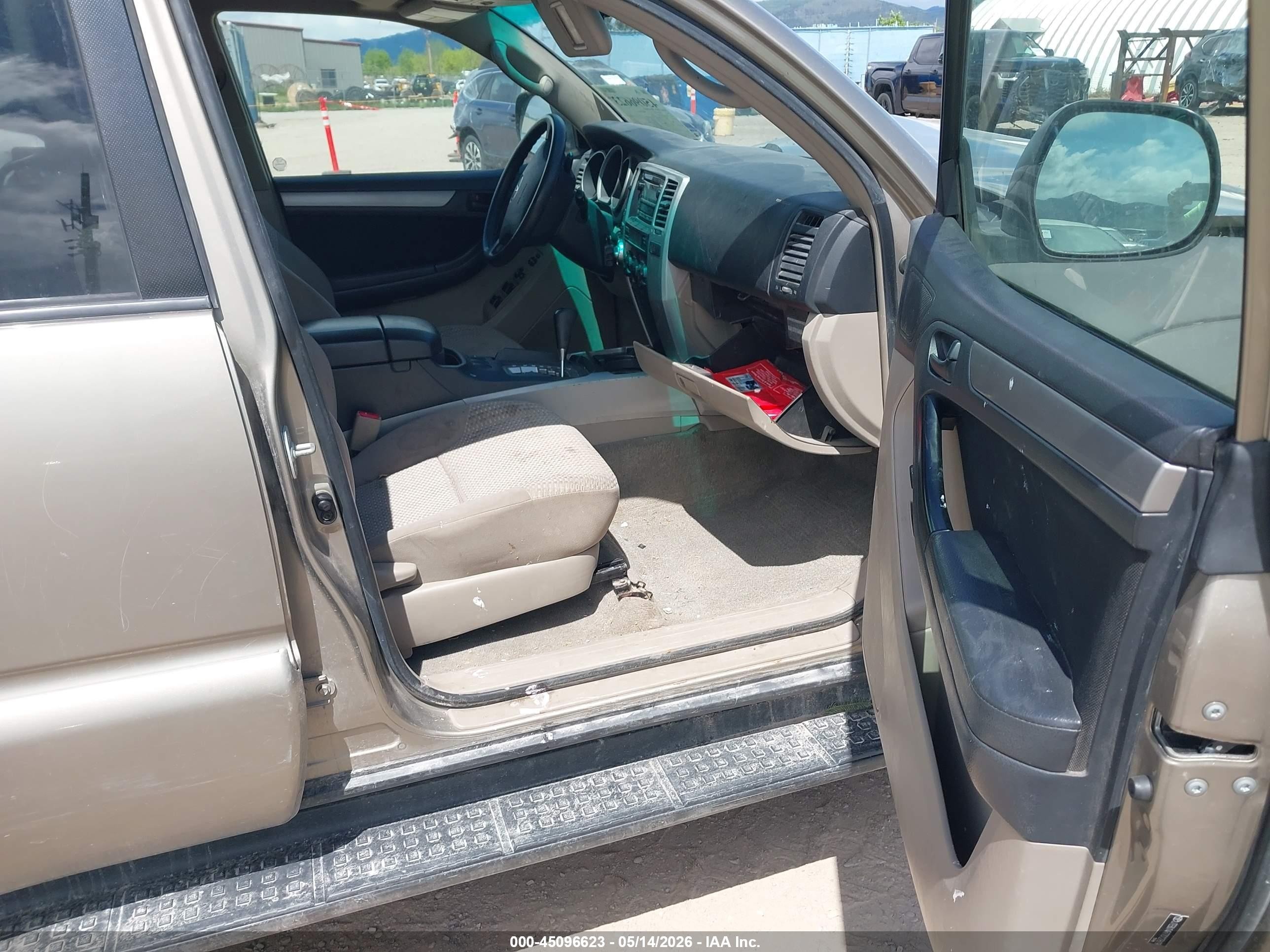 2007 Toyota 4runner Sr5 V6 Silver vin: JTEBU14R770127619