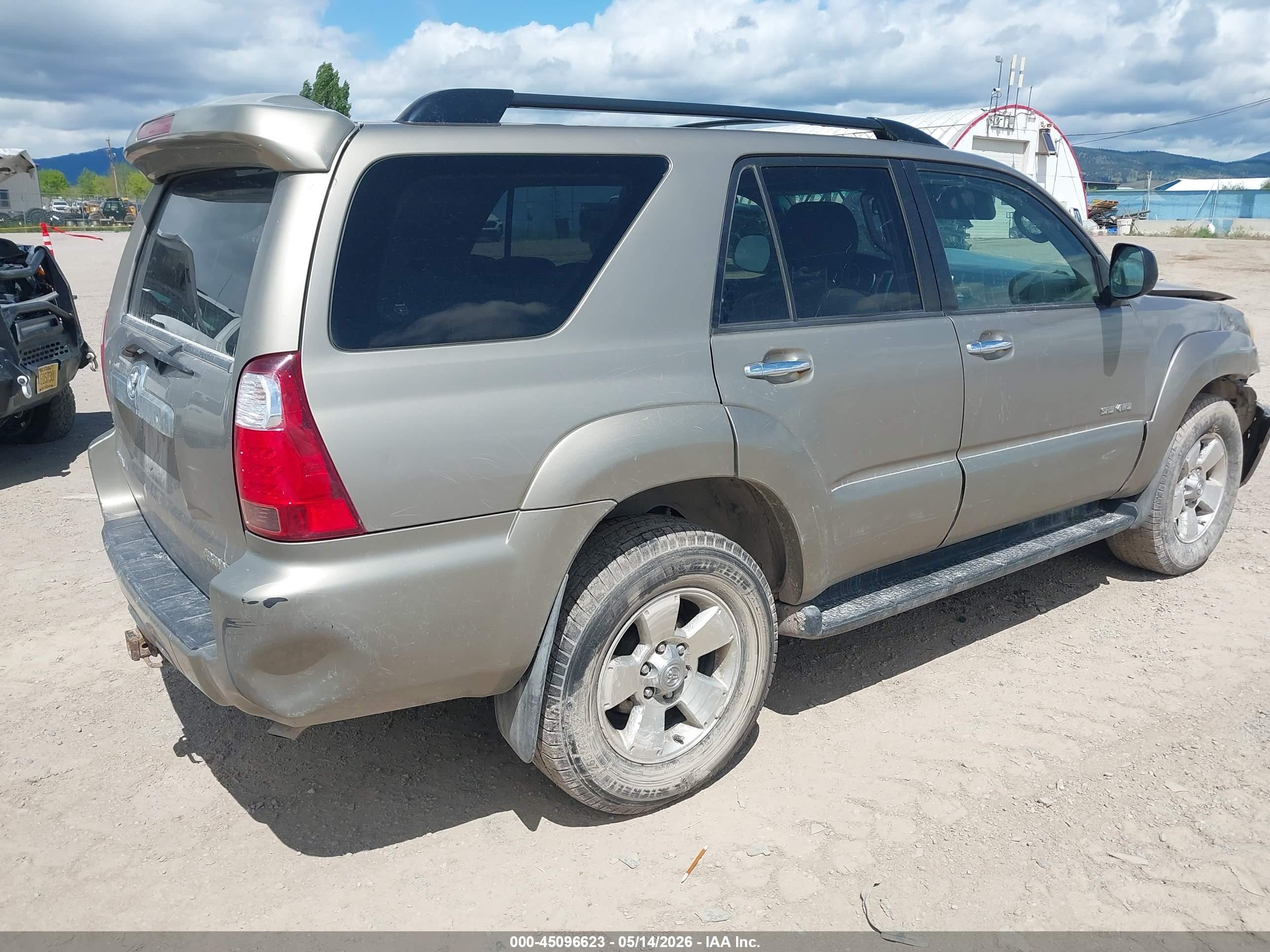 2007 Toyota 4runner Sr5 V6 Silver vin: JTEBU14R770127619